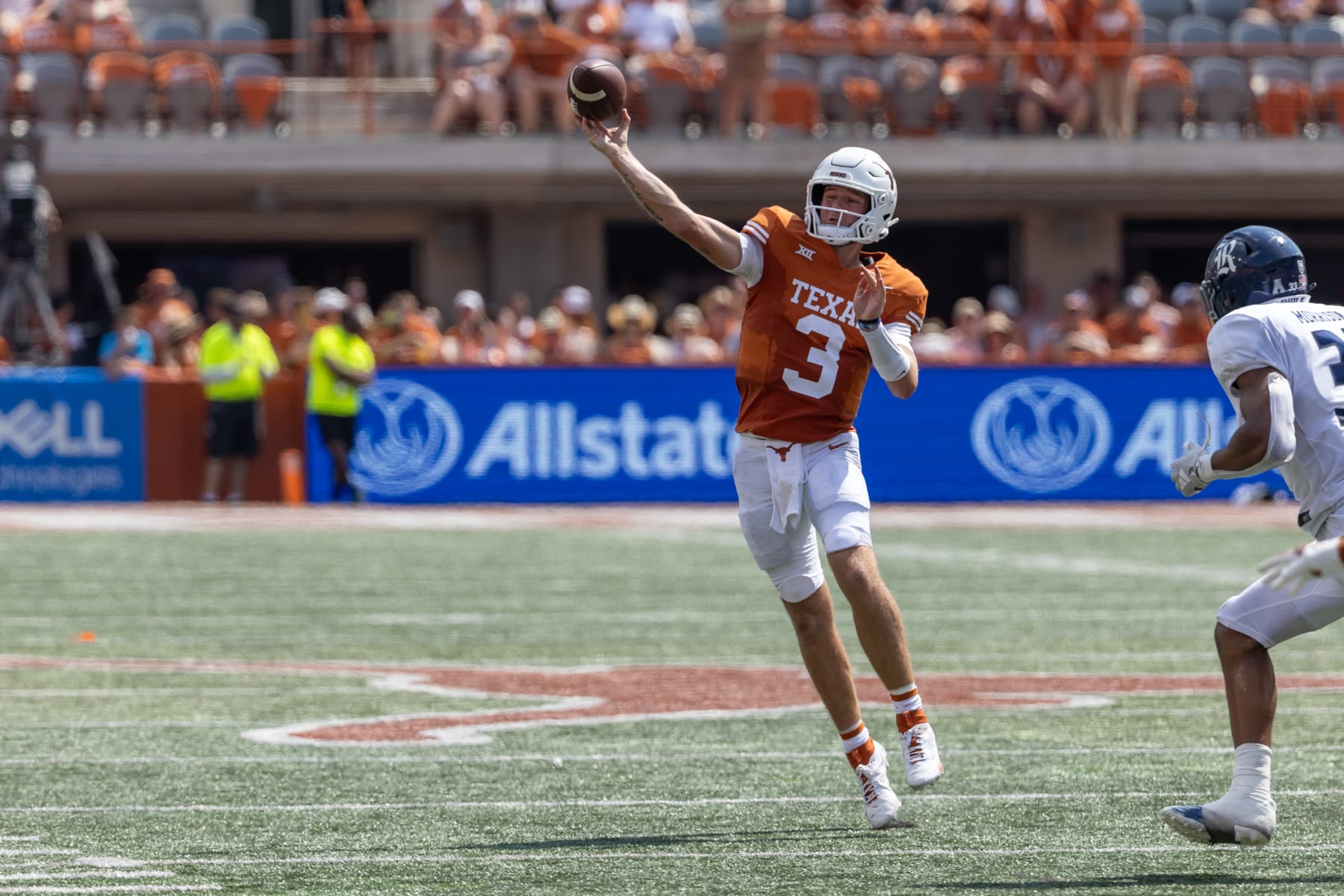 AUSTIN, TX - SEPTEMBER 02: Texas Longhorns quarterback Quinn Ewers (3 makes a pass to the corner of the endzone during the college football game between Texas Longhorns and Rice Owls on September 2, 2023, at Darrell K Royal-Texas Memorial Stadium in Austin, TX. (Photo by David Buono/Icon Sportswire via Getty Images) AUSTIN, TX - SEPTEMBER 02: Texas Longhorns quarterback Quinn Ewers (3 makes a pass to the corner of the endzone during the college football game between Texas Longhorns and Rice Owls on September 2, 2023, at Darrell K Royal-Texas Memorial Stadium in Austin, TX. (Photo by David Buono/Icon Sportswire via Getty Images)