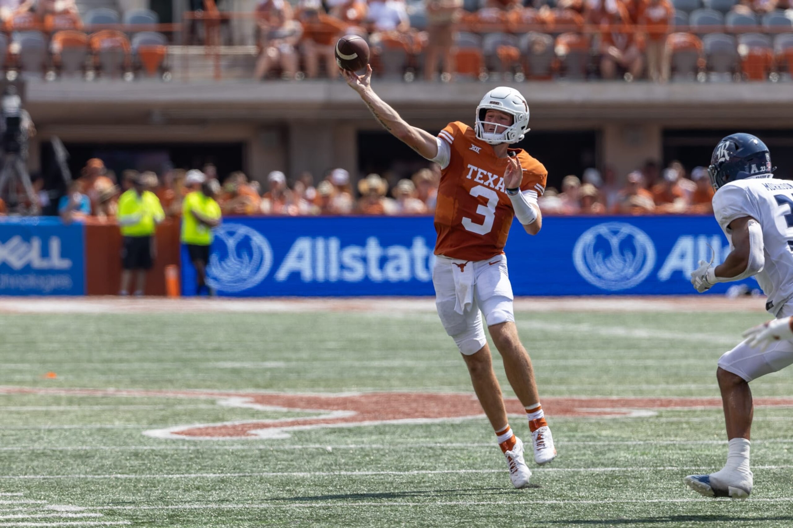 AUSTIN, TX - SEPTEMBER 02: Texas Longhorns quarterback Quinn Ewers (3 makes a pass to the corner of the endzone during the college football game between Texas Longhorns and Rice Owls on September 2, 2023, at Darrell K Royal-Texas Memorial Stadium in Austin, TX.  (Photo by David Buono/Icon Sportswire via Getty Images)