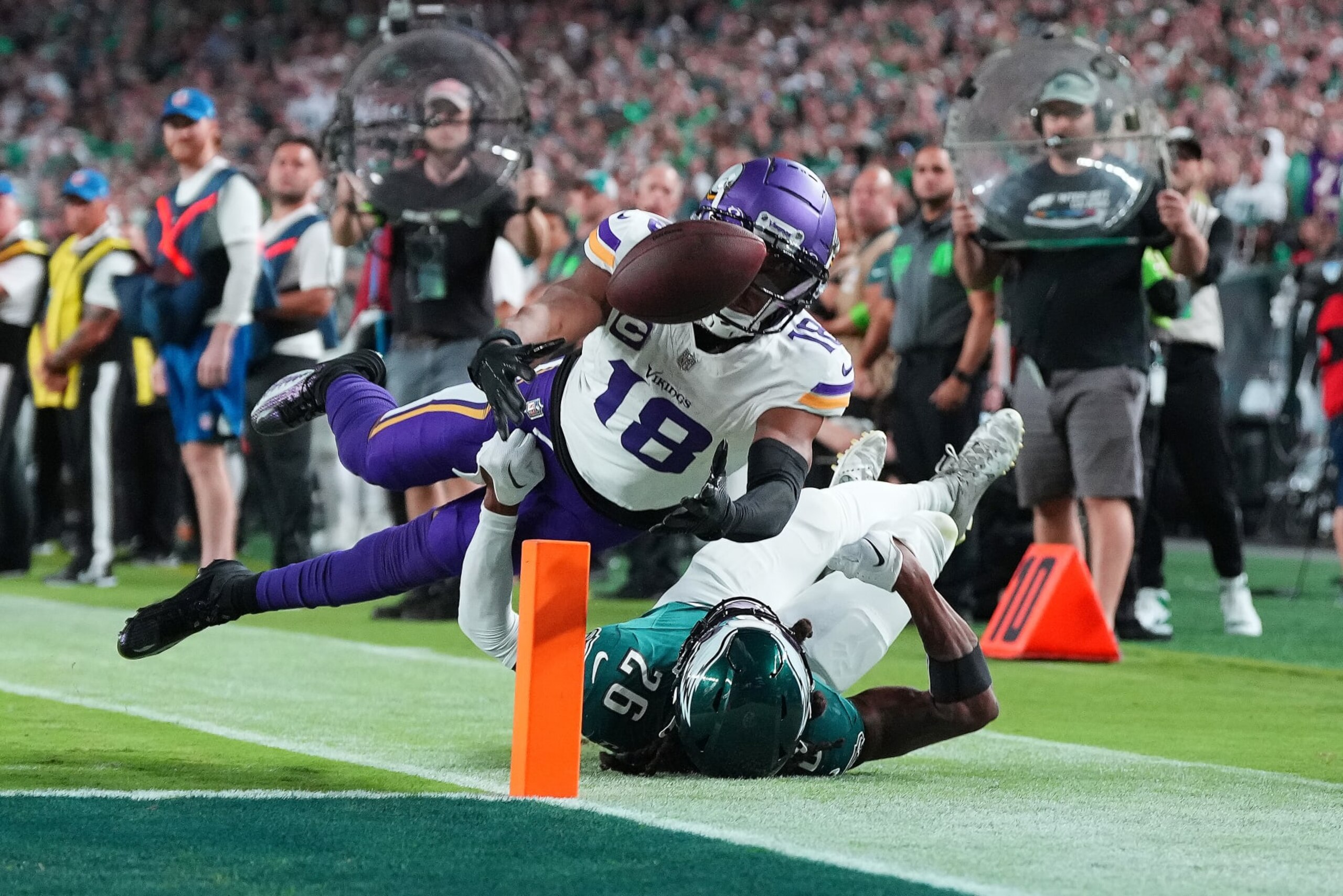PHILADELPHIA, PENNSYLVANIA - SEPTEMBER 14: Justin Jefferson #18 of the Minnesota Vikings fumbles the ball over the pylon for a touchback as he is defended by Terrell Edmunds #26 of the Philadelphia Eagles during the second quarter at Lincoln Financial Field on September 14, 2023 in Philadelphia, Pennsylvania. (Photo by Mitchell Leff/Getty Images)