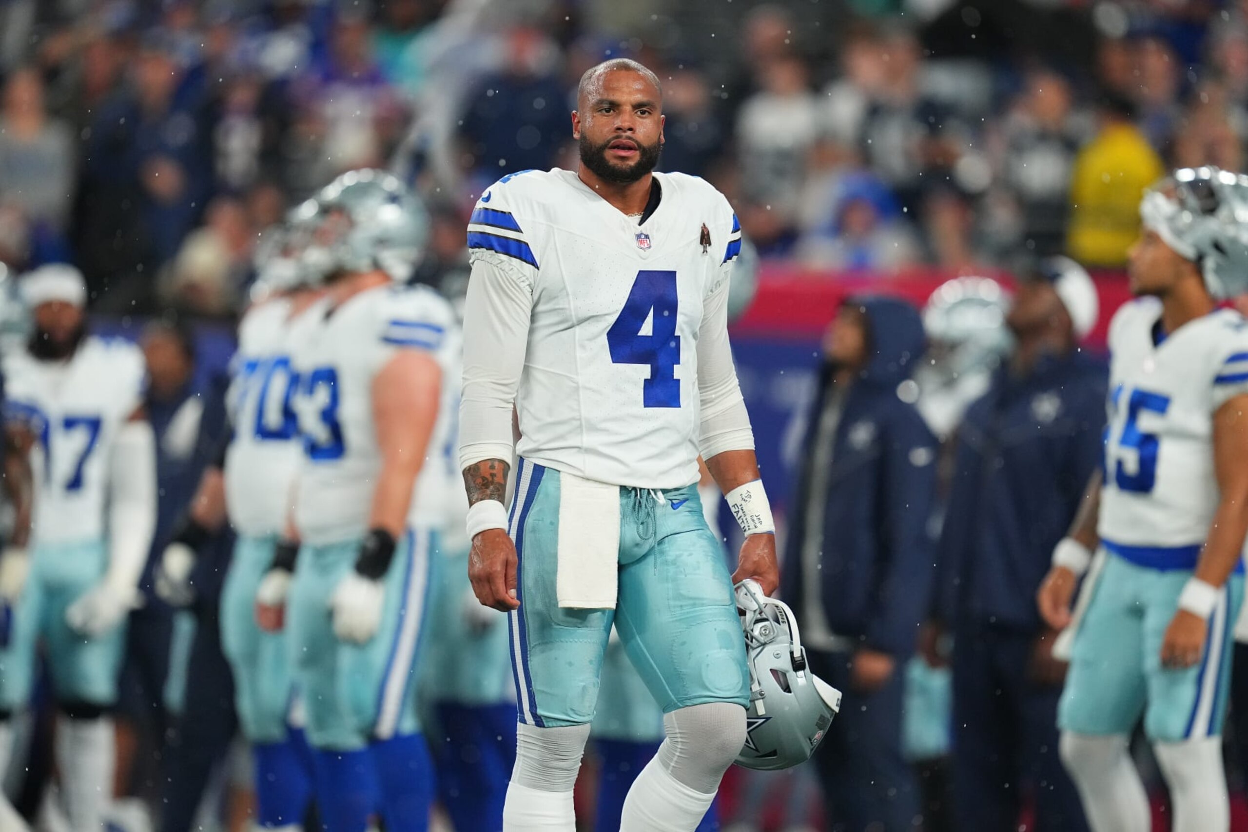 EAST RUTHERFORD, NEW JERSEY - SEPTEMBER 10: Dak Prescott #4 of the Dallas Cowboys looks on prior to the game against the New York Giants at MetLife Stadium on September 10, 2023 in East Rutherford, New Jersey. (Photo by Mitchell Leff/Getty Images)