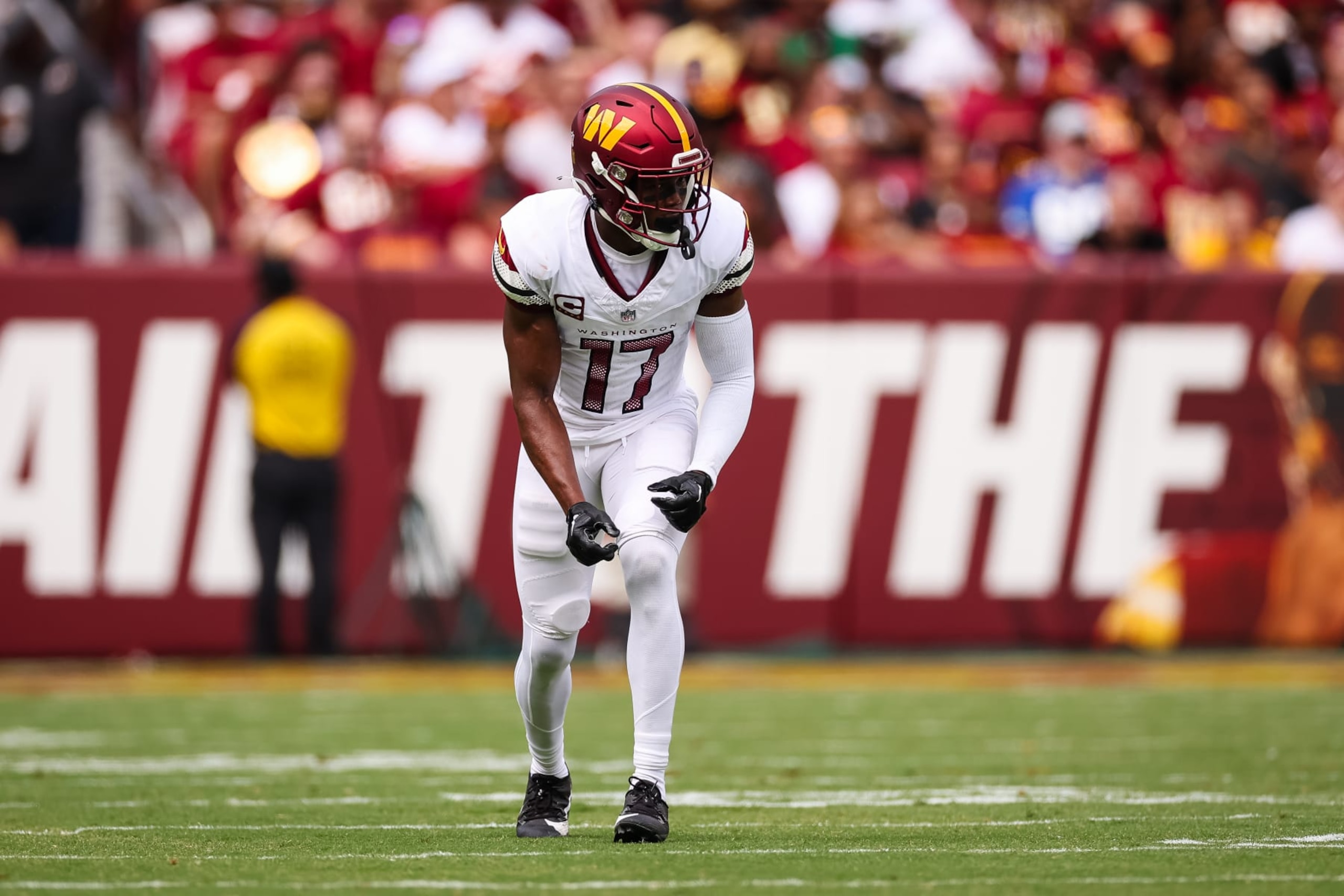 LANDOVER, MD - SEPTEMBER 10: Terry McLaurin #17 of the Washington Commanders lines up against the Arizona Cardinals during the first half of the game at FedExField on September 10, 2023 in Landover, Maryland. (Photo by Scott Taetsch/Getty Images)