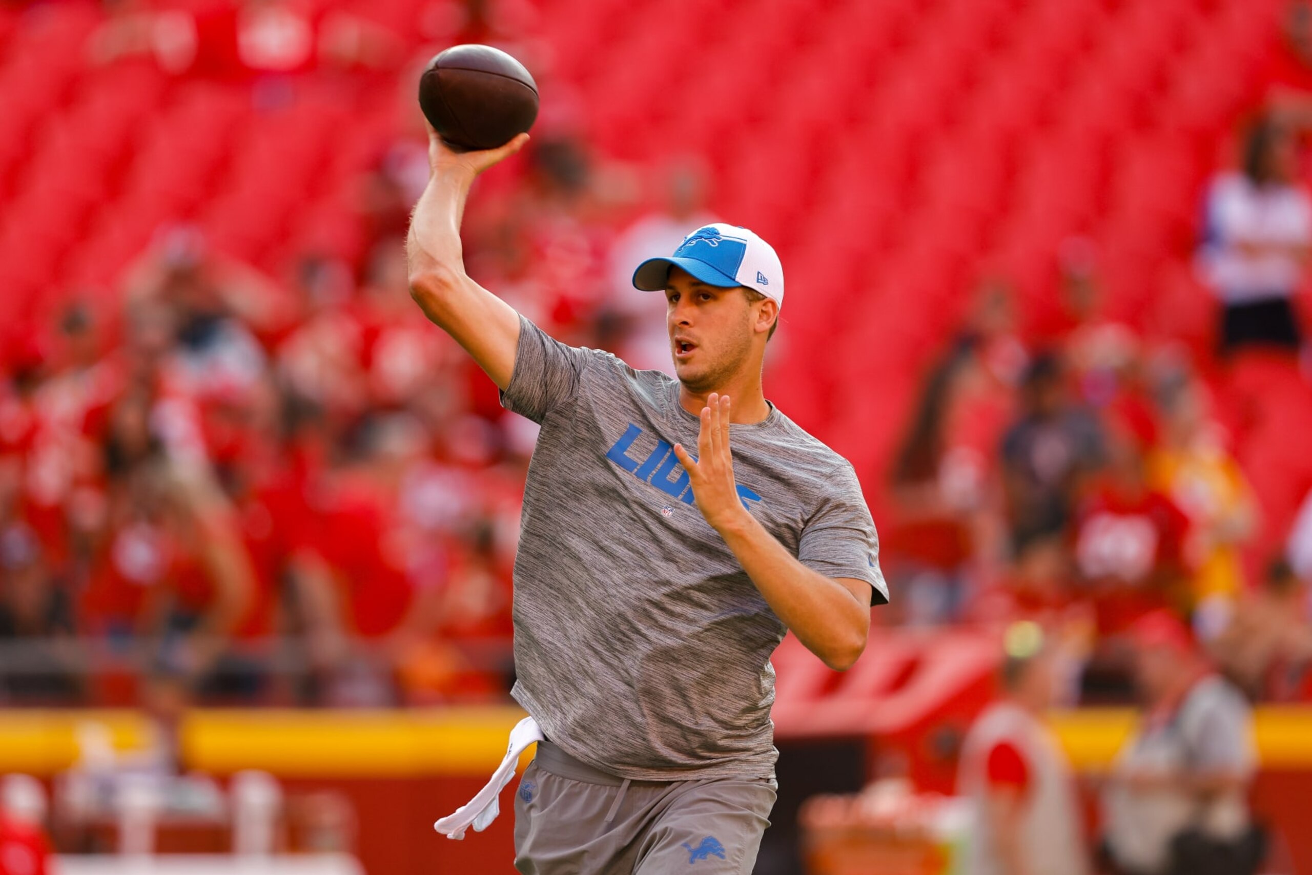 KANSAS CITY, MISSOURI - SEPTEMBER 7: Jared Goff #16 of the Detroit Lions throws warmup passes prior to the game against the Kansas City Chiefs at GEHA Field at Arrowhead Stadium on September 7, 2023 in Kansas City, Missouri. (Photo by David Eulitt/Getty Images)
