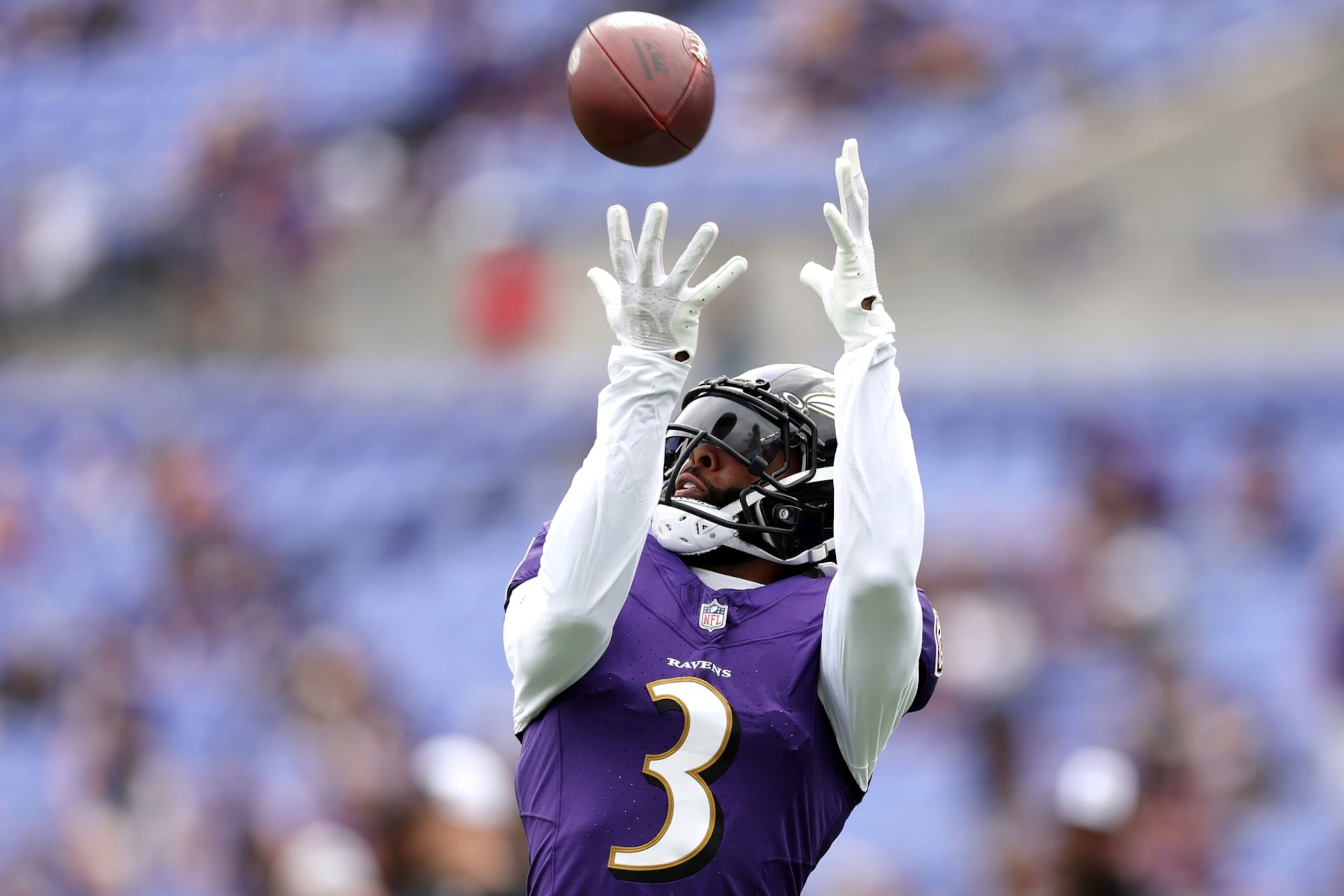 BALTIMORE, MARYLAND - SEPTEMBER 10: Odell Beckham Jr. #3 of the Baltimore Ravens warms up prior to the game against the Houston Texans at M&T Bank Stadium on September 10, 2023 in Baltimore, Maryland. (Photo by Patrick Smith/Getty Images) BALTIMORE, MARYLAND - SEPTEMBER 10: Odell Beckham Jr. #3 of the Baltimore Ravens warms up prior to the game against the Houston Texans at M&T Bank Stadium on September 10, 2023 in Baltimore, Maryland. (Photo by Patrick Smith/Getty Images)