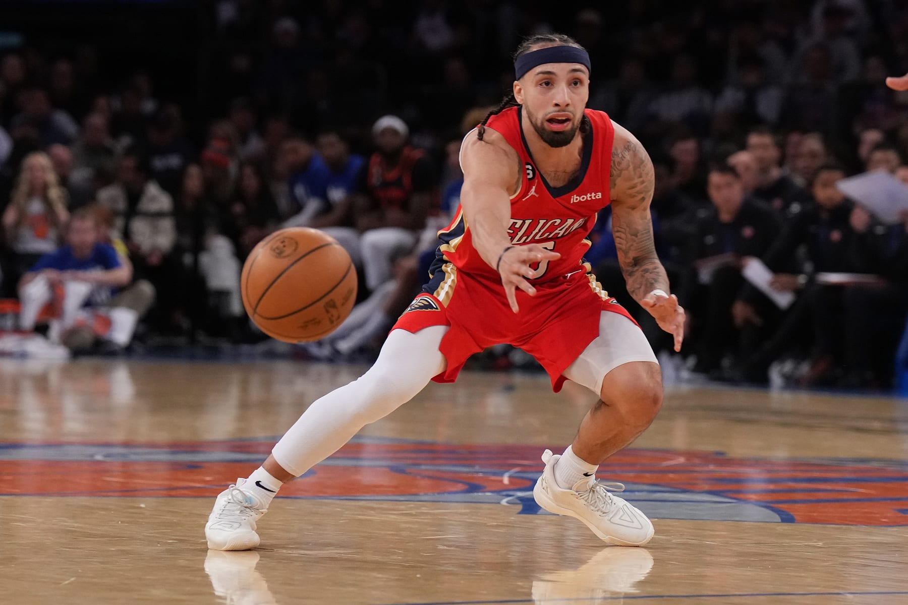 NEW YORK, NEW YORK - FEBRUARY 25: Jose Alvarado #15 of the New Orleans Pelicans in action against the New York Knicks at Madison Square Garden on February 25, 2023 in New York City. NOTE TO USER: User expressly acknowledges and agrees that, by downloading and or using this Photograph, user is consenting to the terms and conditions of the Getty Images License Agreement. New York Knicks defeated the New Orleans Pelicans 128-106 (Photo by Mike Stobe/Getty Images)