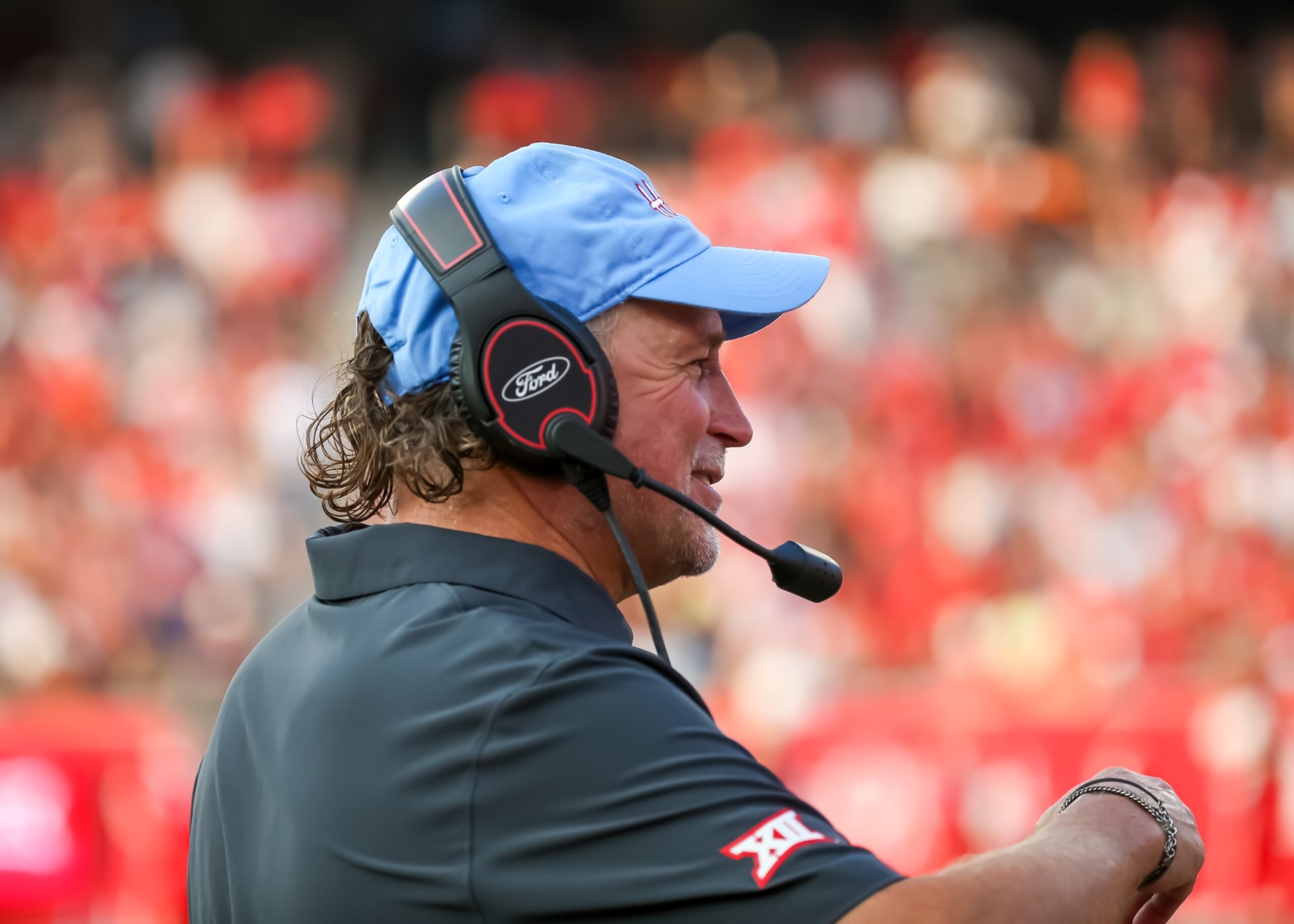 HOUSTON, TX - SEPTEMBER 02:  Houston Cougars head coach Dana Holgorsen looks toward the field in the first quarter during the college football game between the UTSA Roadrunners and Houston Cougars on September 2, 2023 at TDECU Stadium in Houston, Texas.  (Photo by Leslie Plaza Johnson/Icon Sportswire via Getty Images)