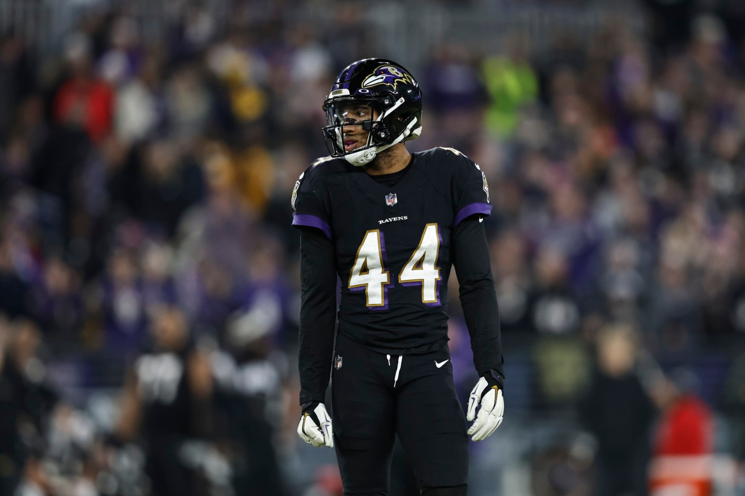 BALTIMORE, MARYLAND - JANUARY 01: Marlon Humphrey #44 of the Baltimore Ravens looks on during an NFL football game between the Baltimore Ravens and the Pittsburgh Steelers at M&T Bank Stadium on January 01, 2023 in Baltimore, Maryland. (Photo by Michael Owens/Getty Images) BALTIMORE, MARYLAND - JANUARY 01: Marlon Humphrey #44 of the Baltimore Ravens looks on during an NFL football game between the Baltimore Ravens and the Pittsburgh Steelers at M&T Bank Stadium on January 01, 2023 in Baltimore, Maryland. (Photo by Michael Owens/Getty Images)