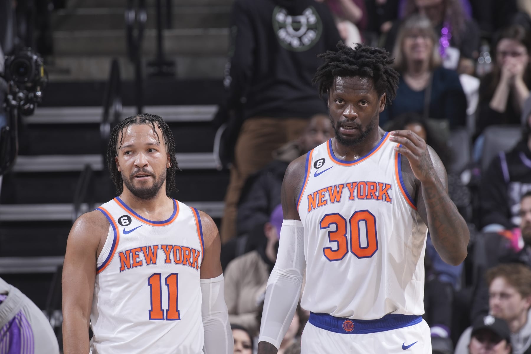 SACRAMENTO, CA - MARCH 9: Jalen Brunson #11 and Julius Randle #30 of the New York Knicks look on during the game against the Sacramento Kings on March 9, 2023 at Golden 1 Center in Sacramento, California. NOTE TO USER: User expressly acknowledges and agrees that, by downloading and or using this photograph, User is consenting to the terms and conditions of the Getty Images Agreement. Mandatory Copyright Notice: Copyright 2023 NBAE (Photo by Rocky Widner/NBAE via Getty Images)