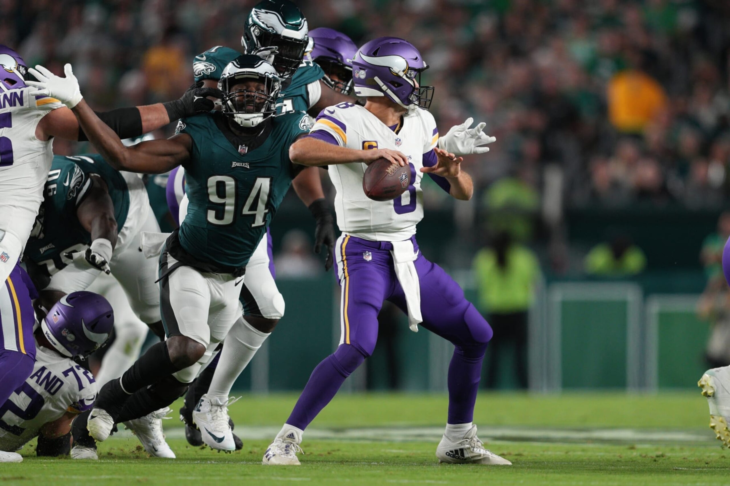 Eagles DE Josh Sweat pressures Kirk Cousins
