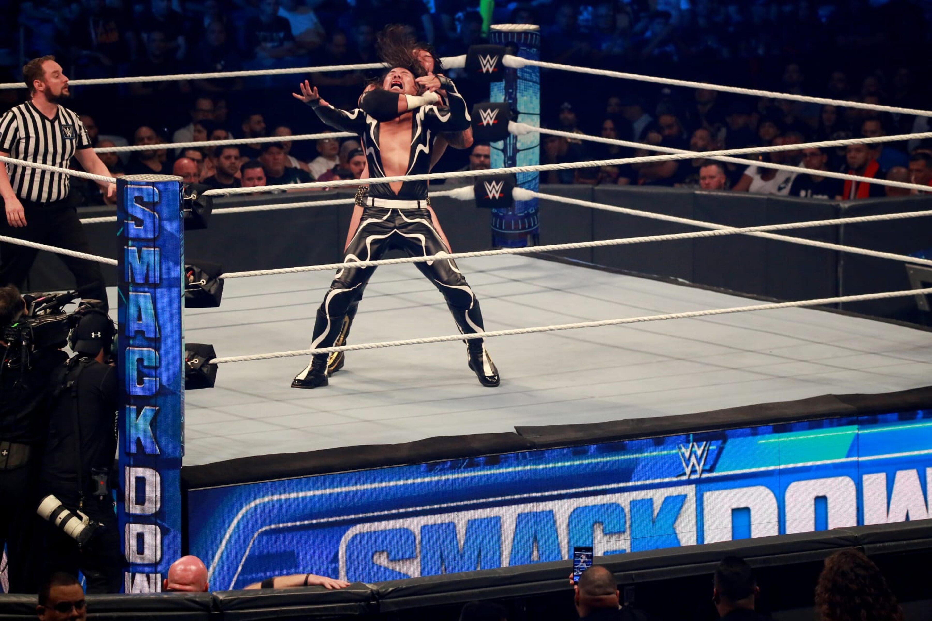SAN JUAN, PUERTO RICO - MAY 05: Shinsuke Nakamura and Karrion Kross wrestle during the WWE SmackDown at Coliseo de Puerto Rico José Miguel Agrelot on May 05, 2023 in San Juan, Puerto Rico.(Photo by Gladys Vega/Getty Images)