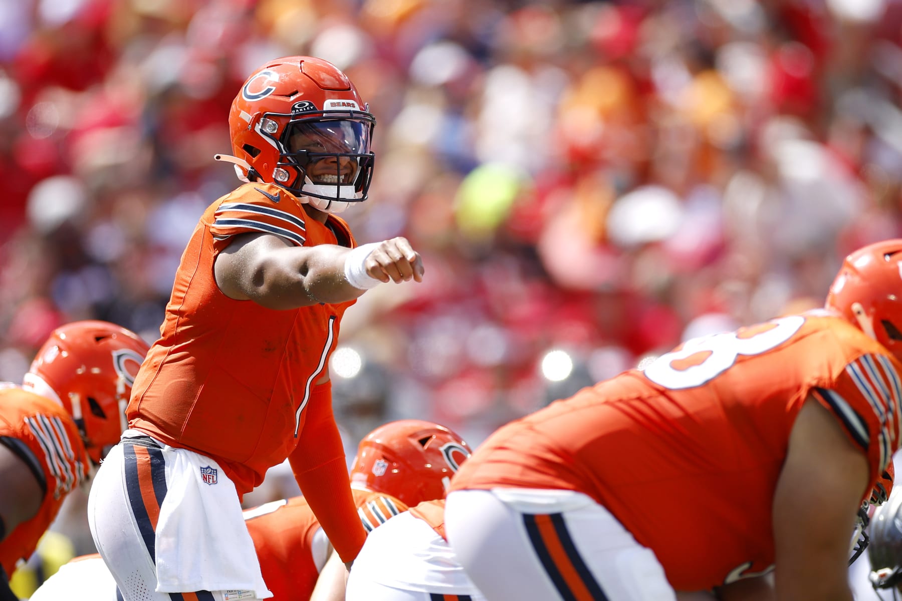 TAMPA, FLORIDA - SEPTEMBER 17: Justin Fields #1 of the Chicago Bears calls a play during the third quarter against the Tampa Bay Buccaneers at Raymond James Stadium on September 17, 2023 in Tampa, Florida. (Photo by Mike Ehrmann/Getty Images)