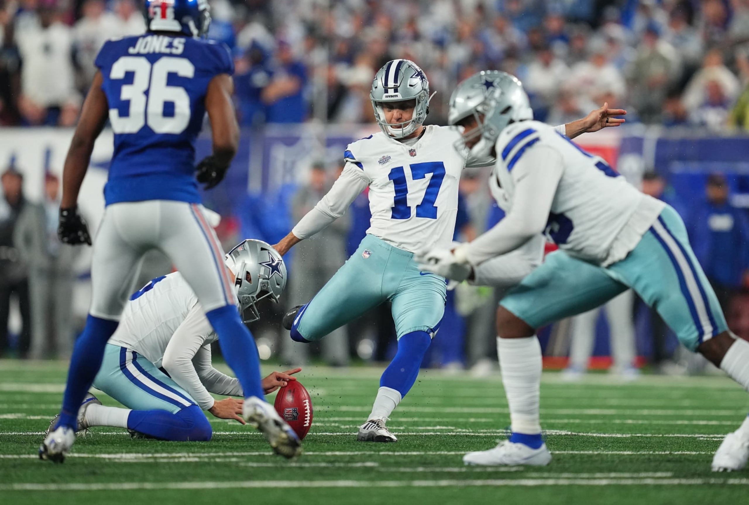 EAST RUTHERFORD, NEW JERSEY - SEPTEMBER 10:  Brandon Aubrey #17 of the Dallas Cowboys kicks a field goal during the second quarter against the New York Giants at MetLife Stadium on September 10, 2023 in East Rutherford, New Jersey. (Photo by Mitchell Leff/Getty Images)
