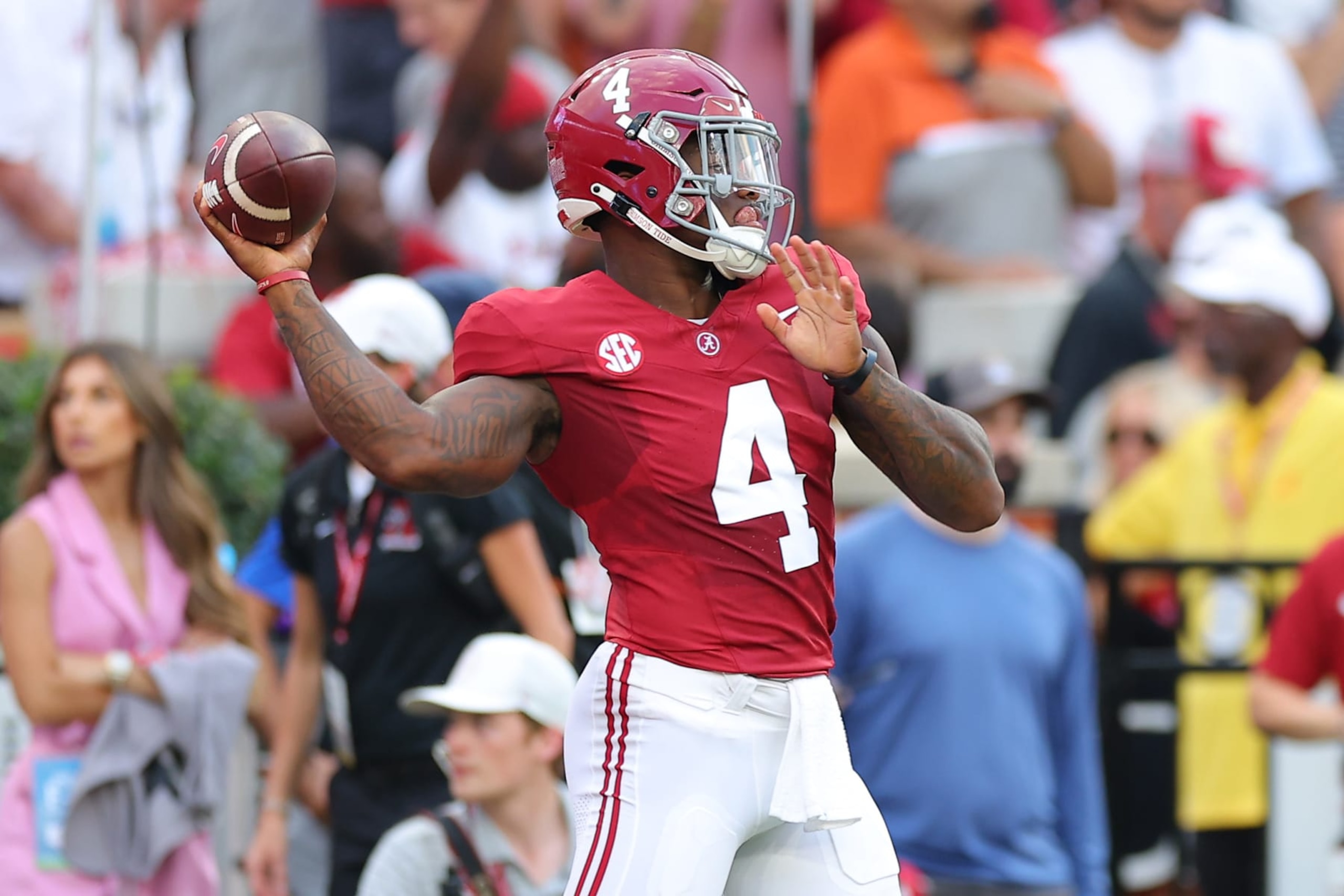 TUSCALOOSA, ALABAMA - SEPTEMBER 09: Jalen Milroe #4 of the Alabama Crimson Tide throws the ball during the first quarter against the Texas Longhorns at Bryant-Denny Stadium on September 09, 2023 in Tuscaloosa, Alabama. (Photo by Kevin C. Cox/Getty Images)