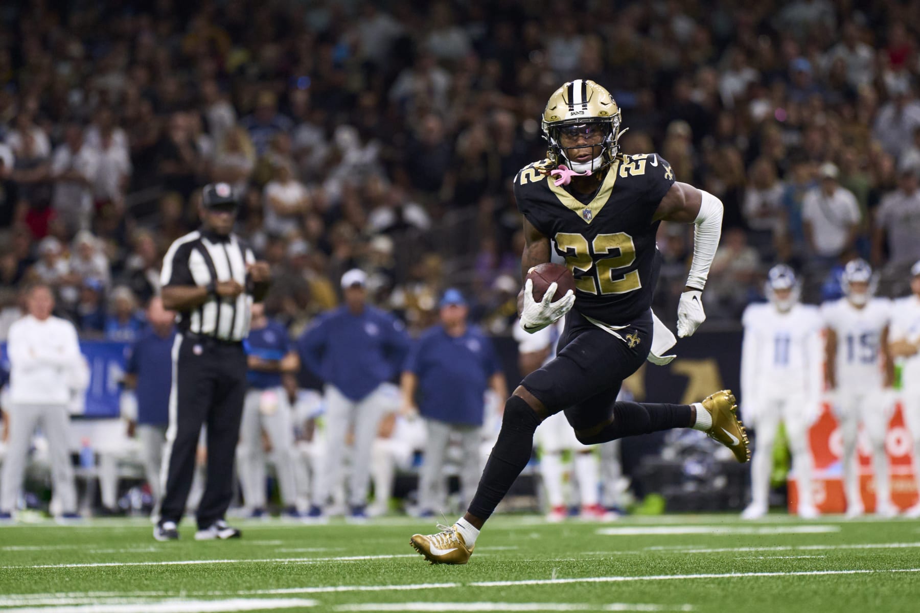 NEW ORLEANS, LA - SEPTEMBER 10: Rashid Shaheed #22 of the New Orleans Saints carries the ball against the Tennessee Titans during the second half at Caesars Superdome on September 10, 2023 in New Orleans, Louisiana. (Photo by Cooper Neill/Getty Images)
