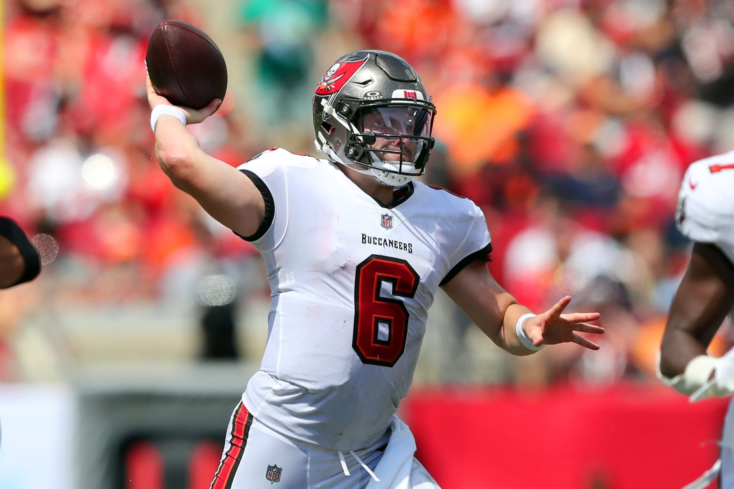 TAMPA, FL - SEPTEMBER 17: Tampa Bay Buccaneers Quarterback Baker Mayfield (6) throws a pass during the regular season game between the Chicago Bears and the Tampa Bay Buccaneers on September 17, 2023 at Raymond James Stadium in Tampa, Florida. (Photo by Cliff Welch/Icon Sportswire via Getty Images)