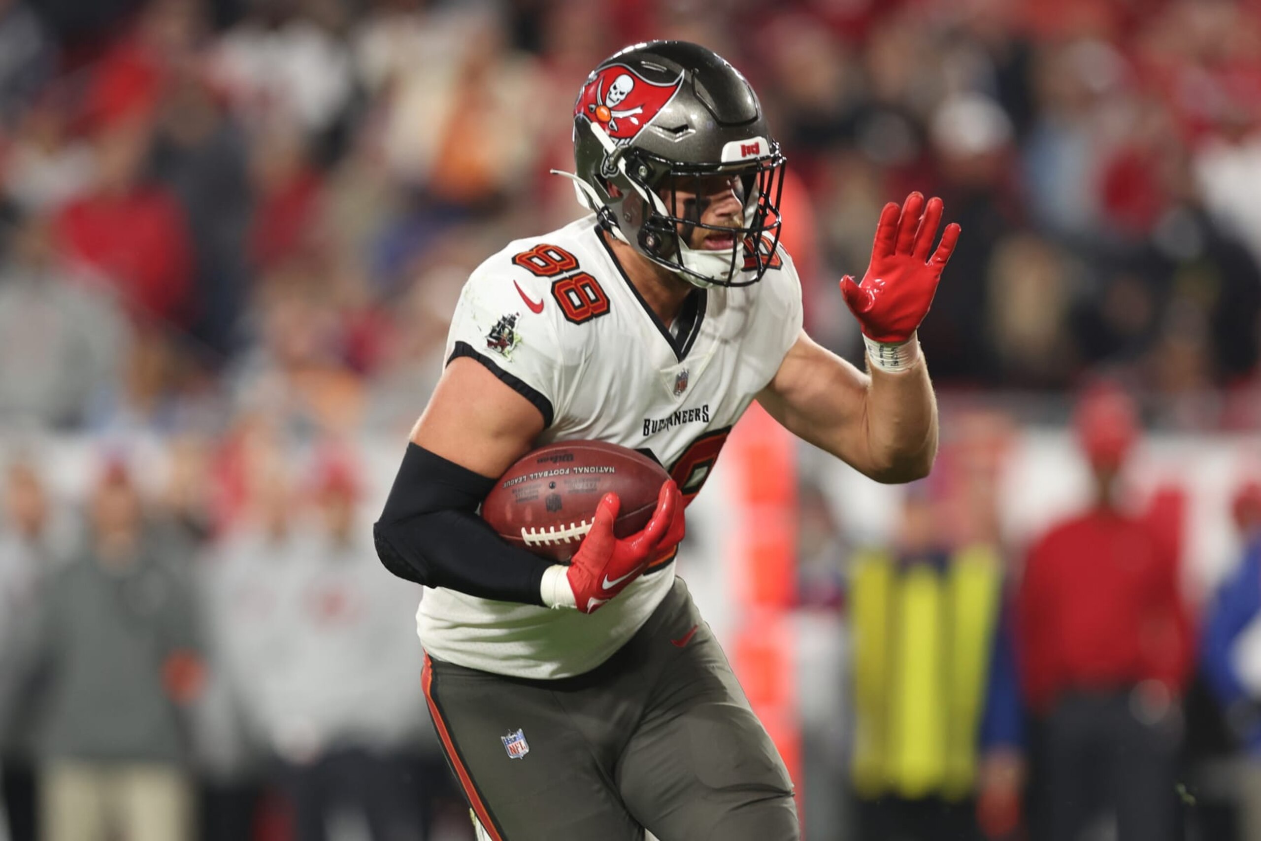 Buccaneers TE Cade Otton