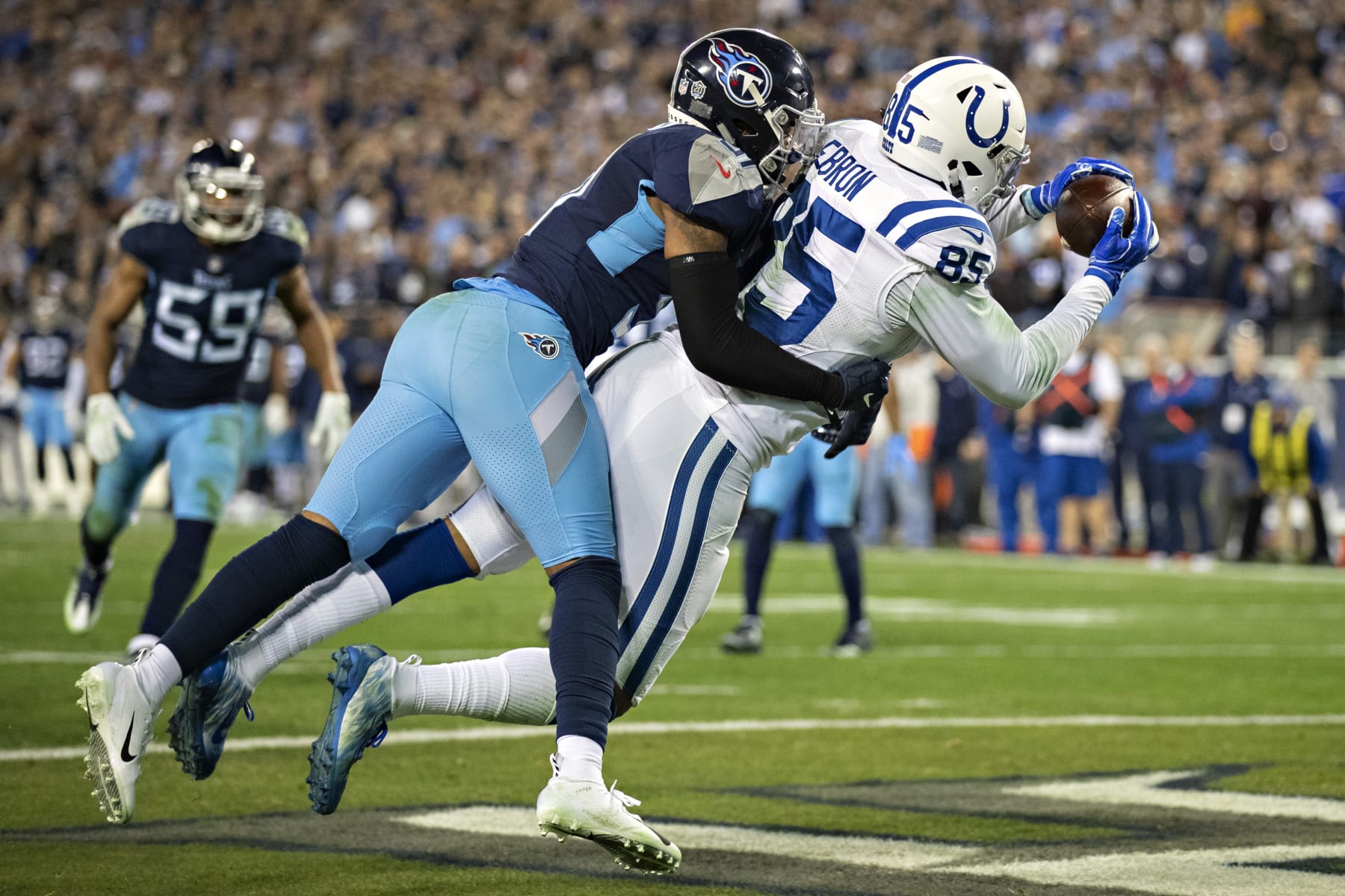 NASHVILLE, TN - DECEMBER 30:  Eric Ebron #85 of the Indianapolis Colts catches a touchdown pass during a game against the Tennessee Titans at Nissan Stadium on December 30, 2018 in Nashville, Tennessee.  The Colts defeated the Titans 33-17.   (Photo by Wesley Hitt/Getty Images)