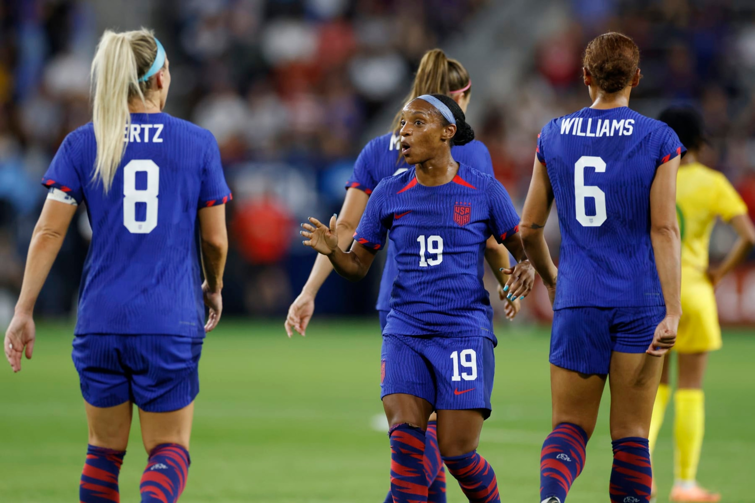 CINCINNATI, OH - SEPTEMBER 21: Crystal Dunn (19) of the USA National team talks to Julie Ertz (8) during a match against South Africa on September 21, 2023 at TQL Stadium in Cincinnati, Ohio. (Photo by Joe Robbins/Icon Sportswire via Getty Images) CINCINNATI, OH - SEPTEMBER 21: Crystal Dunn (19) of the USA National team talks to Julie Ertz (8) during a match against South Africa on September 21, 2023 at TQL Stadium in Cincinnati, Ohio. (Photo by Joe Robbins/Icon Sportswire via Getty Images)