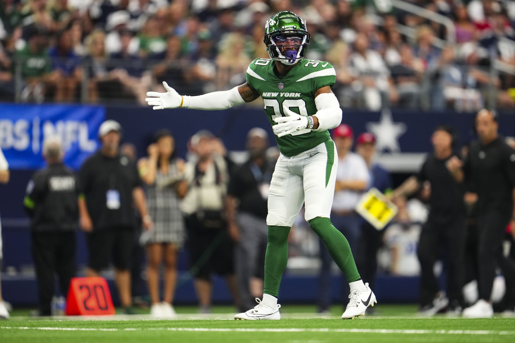 ARLINGTON, TX - SEPTEMBER 17: Michael Carter II #30 of the New York Jets defends in coverage during a football game at AT&T Stadium on September 17, 2023 in Arlington, Texas. (Photo by Cooper Neill/Getty Images)