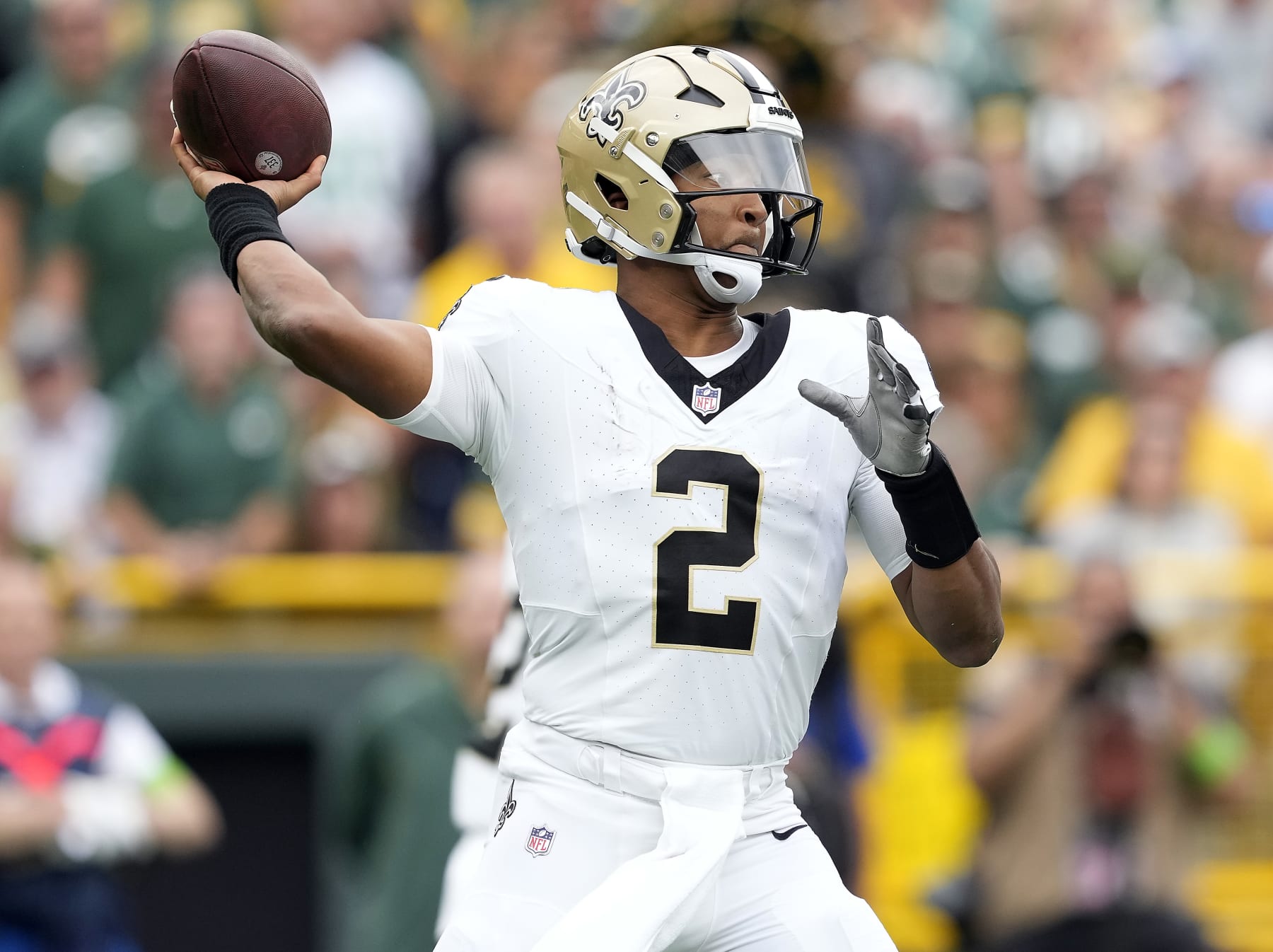 GREEN BAY, WISCONSIN - SEPTEMBER 24: Jameis Winston #2 of the New Orleans Saints attempts a pass during the fourth quarter against the Green Bay Packers at Lambeau Field on September 24, 2023 in Green Bay, Wisconsin. (Photo by Patrick McDermott/Getty Images)