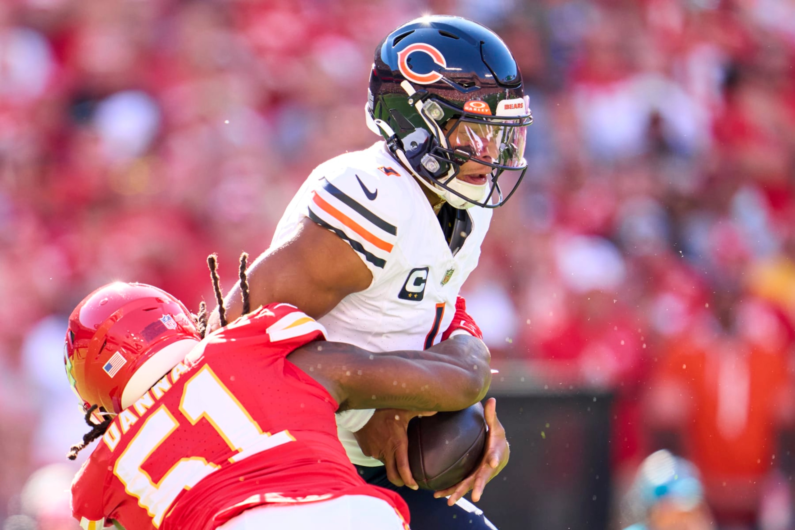 KANSAS CITY, MO - SEPTEMBER 24: Justin Fields #1 of the Chicago Bears scrambles against the Kansas City Chiefs during the first half at GEHA Field at Arrowhead Stadium on September 24, 2023 in Kansas City, Missouri. (Photo by Cooper Neill/Getty Images)