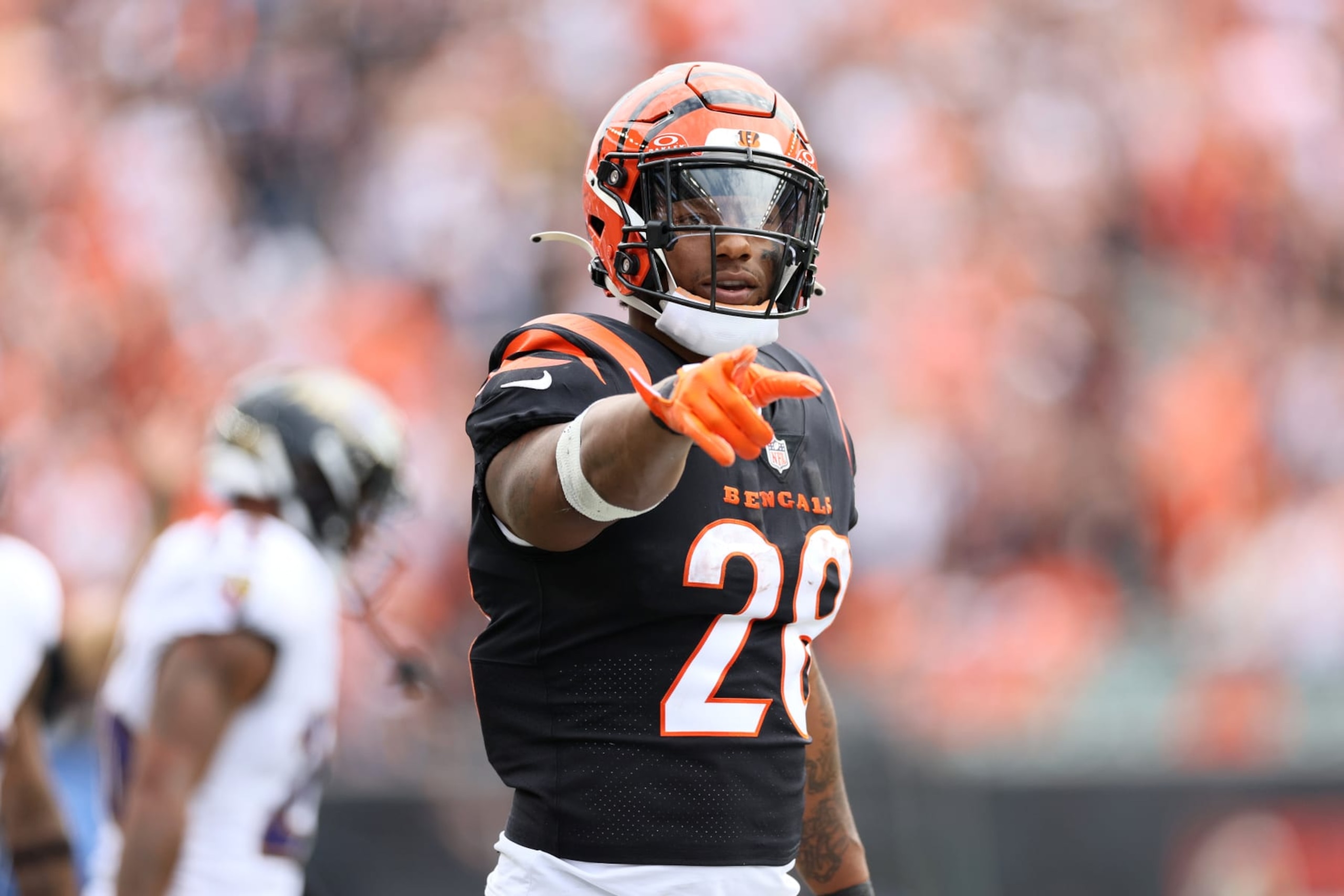 CINCINNATI, OHIO - SEPTEMBER 17: Joe Mixon #28 of the Cincinnati Bengals reacts after a first down during the fourth quarter in the game against the Baltimore Ravens at Paycor Stadium on September 17, 2023 in Cincinnati, Ohio. (Photo by Andy Lyons/Getty Images)