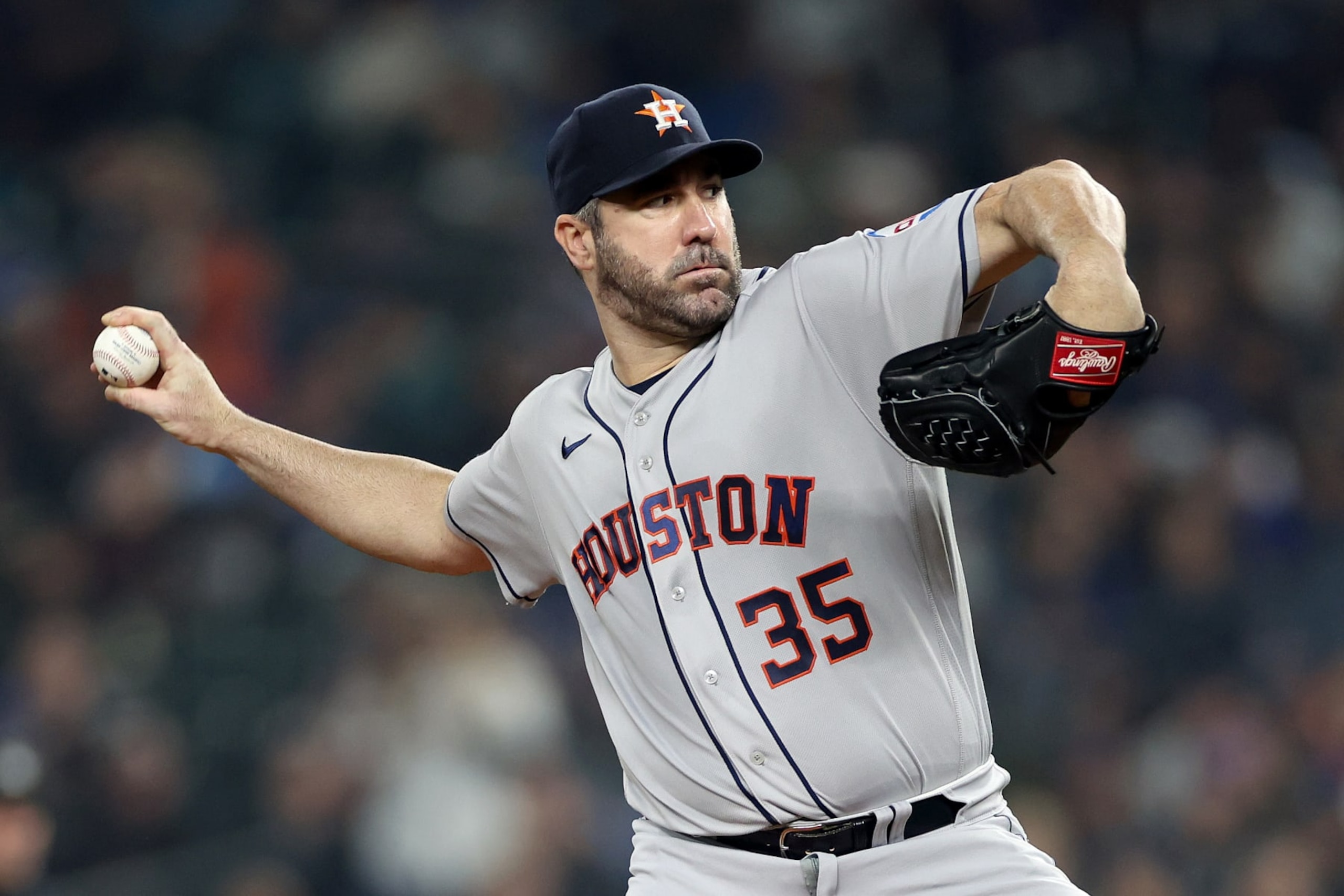 SEATTLE, WASHINGTON - SEPTEMBER 25: Houston Astros starting pitcher Justin Verlander #35 pitches during the second inning against the Seattle Mariners at T-Mobile Park on September 25, 2023 in Seattle, Washington. (Photo by Steph Chambers/Getty Images) SEATTLE, WASHINGTON - SEPTEMBER 25: Houston Astros starting pitcher Justin Verlander #35 pitches during the second inning against the Seattle Mariners at T-Mobile Park on September 25, 2023 in Seattle, Washington. (Photo by Steph Chambers/Getty Images)