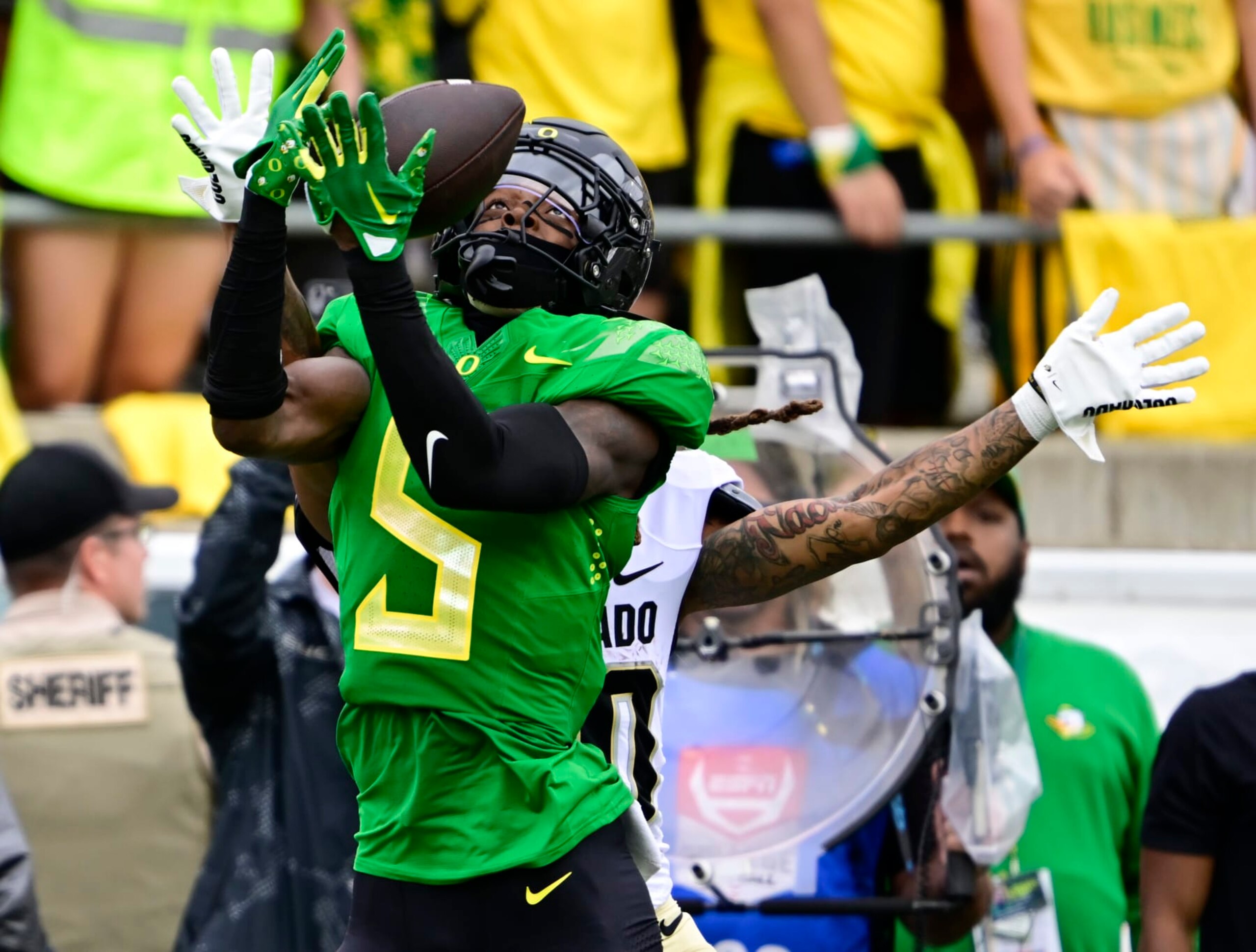 Oregon defensive back Khyree Jackson