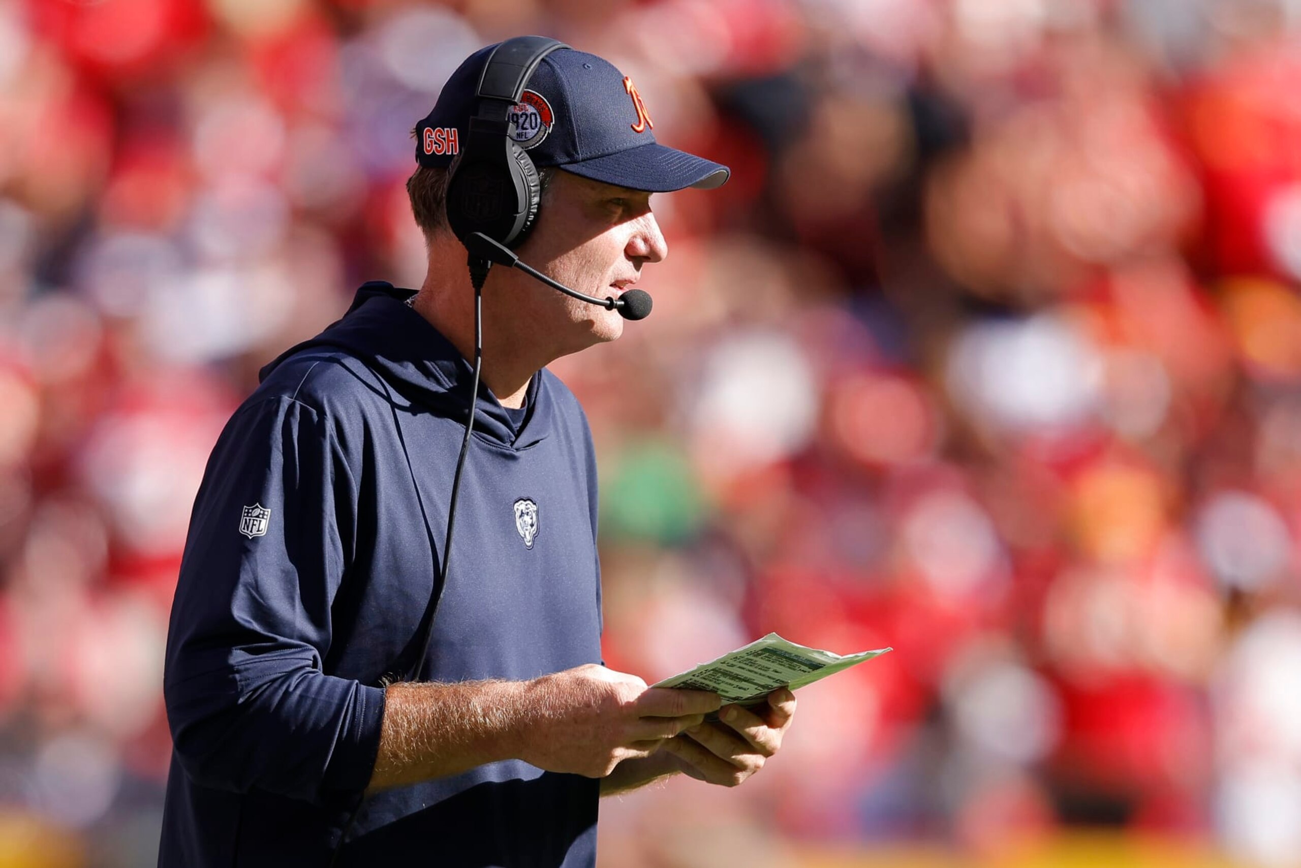 KANSAS CITY, MISSOURI - SEPTEMBER 24: Head coach Matt Eberflus looks on in the second quarter of a game against the Kansas City Chiefs at GEHA Field at Arrowhead Stadium on September 24, 2023 in Kansas City, Missouri. (Photo by David Eulitt/Getty Images) KANSAS CITY, MISSOURI - SEPTEMBER 24: Head coach Matt Eberflus looks on in the second quarter of a game against the Kansas City Chiefs at GEHA Field at Arrowhead Stadium on September 24, 2023 in Kansas City, Missouri. (Photo by David Eulitt/Getty Images)