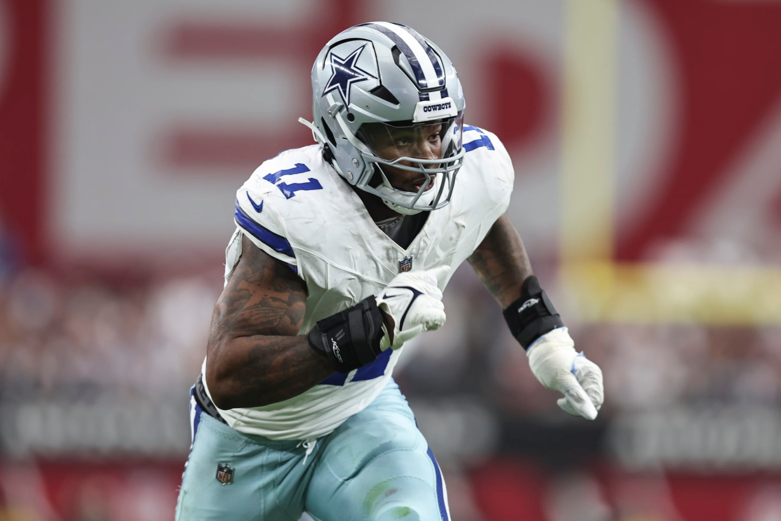 GLENDALE, ARIZONA - SEPTEMBER 24: Micah Parsons #11 of the Dallas Cowboys runs during an NFL football game between the Arizona Cardinals and the Dallas Cowboys at State Farm Stadium on September 24, 2023 in Glendale, Arizona. (Photo by Michael Owens/Getty Images)