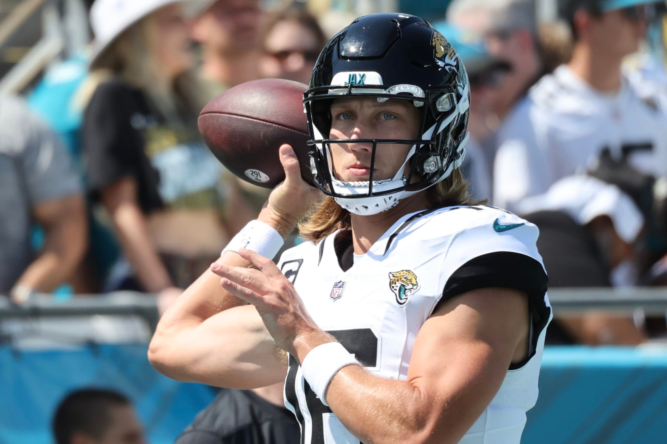 JACKSONVILLE, FLORIDA - SEPTEMBER 24: Trevor Lawrence #16 of the Jacksonville Jaguars warms up prior to the game against the Houston Texans at EverBank Stadium on September 24, 2023 in Jacksonville, Florida. (Photo by Mike Carlson/Getty Images)