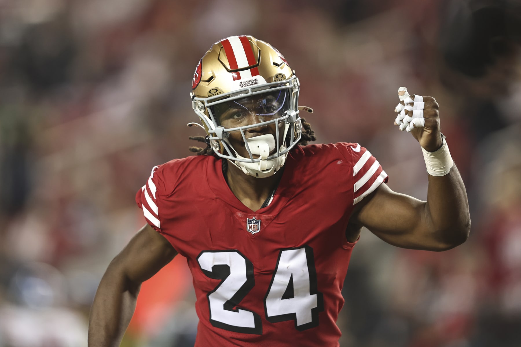 SANTA CLARA, CALIFORNIA - SEPTEMBER 21: Jordan Mason #24 of the San Francisco 49ers reacts during an NFL football game between the San Francisco 49ers and the New York Giants at Levi's Stadium on September 21, 2023 in Santa Clara, California. (Photo by Michael Owens/Getty Images)