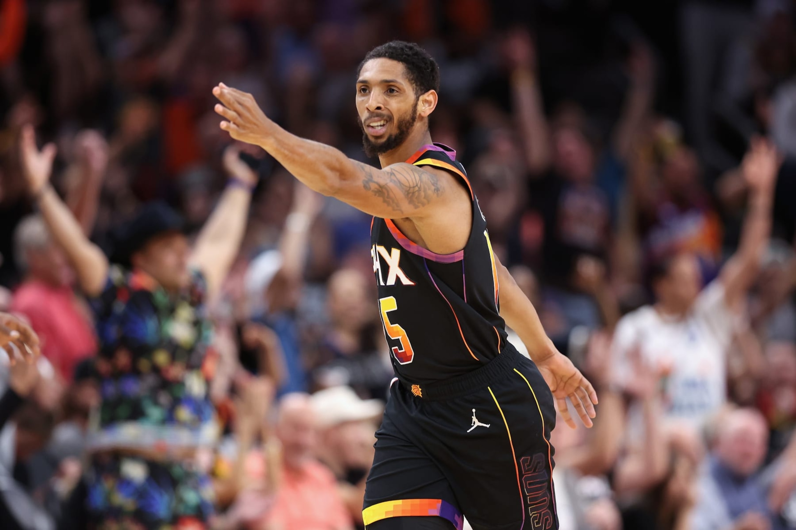 PHOENIX, ARIZONA - MAY 07: Cameron Payne #15 of the Phoenix Suns reacts to a three-point shot against the Denver Nuggets during the first half of Game Four of the NBA Western Conference Semifinals at Footprint Center on May 07, 2023 in Phoenix, Arizona. NOTE TO USER: User expressly acknowledges and agrees that, by downloading and or using this photograph, User is consenting to the terms and conditions of the Getty Images License Agreement.  (Photo by Christian Petersen/Getty Images)