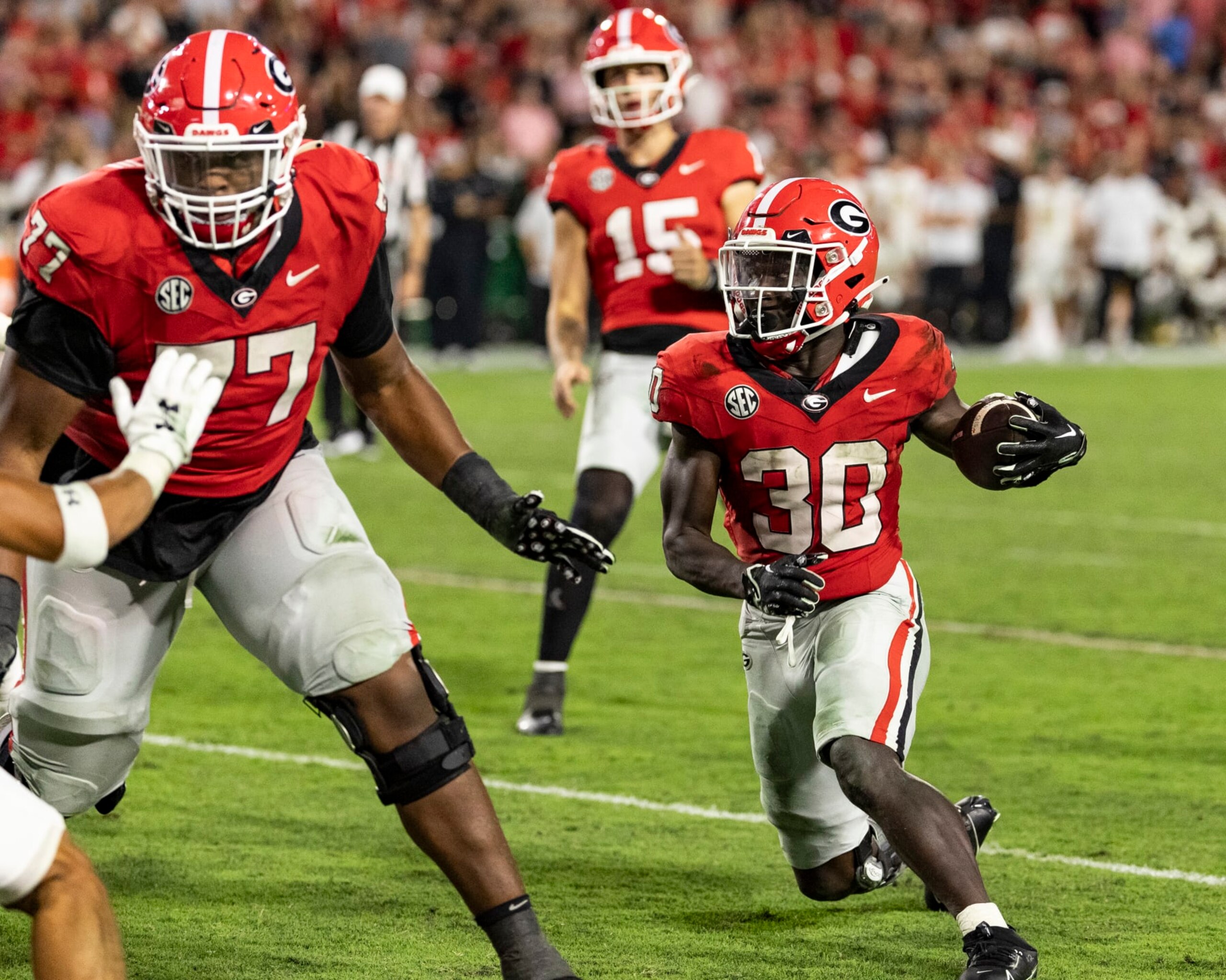 ATHENS, GA - SEPTEMBER 23: Daijun Edwards #30 of the Georgia Bulldogs runs towards an opening during a game between University of Alabama Birmingham and University of Georgia at Sanford Stadium on September 23, 2023 in Athens, Georgia. (Photo by Steve Limentani/ISI Photos/Getty Images)