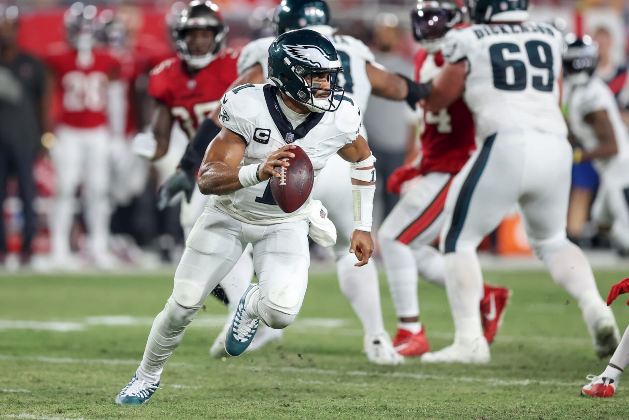 TAMPA, FLORIDA - SEPTEMBER 25: Jalen Hurts #1 of the Philadelphia Eagles looks to pass against the Tampa Bay Buccaneers at Raymond James Stadium on September 25, 2023 in Tampa, Florida. (Photo by Mike Carlson/Getty Images)