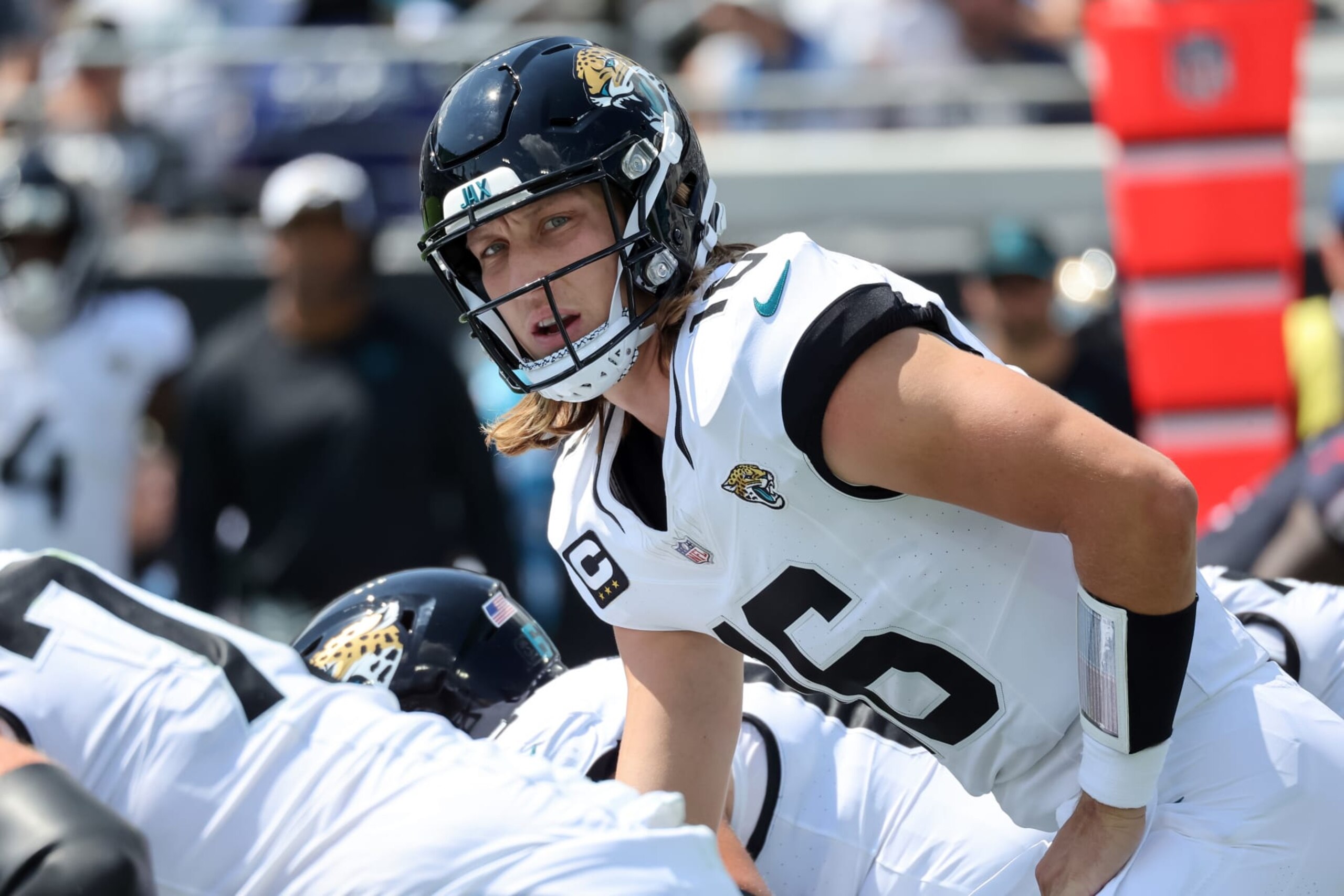 JACKSONVILLE, FLORIDA - SEPTEMBER 24: Trevor Lawrence #16 of the Jacksonville Jaguars lines up against the Houston Texans at EverBank Field on September 24, 2023 in Jacksonville, Florida. (Photo by Mike Carlson/Getty Images)