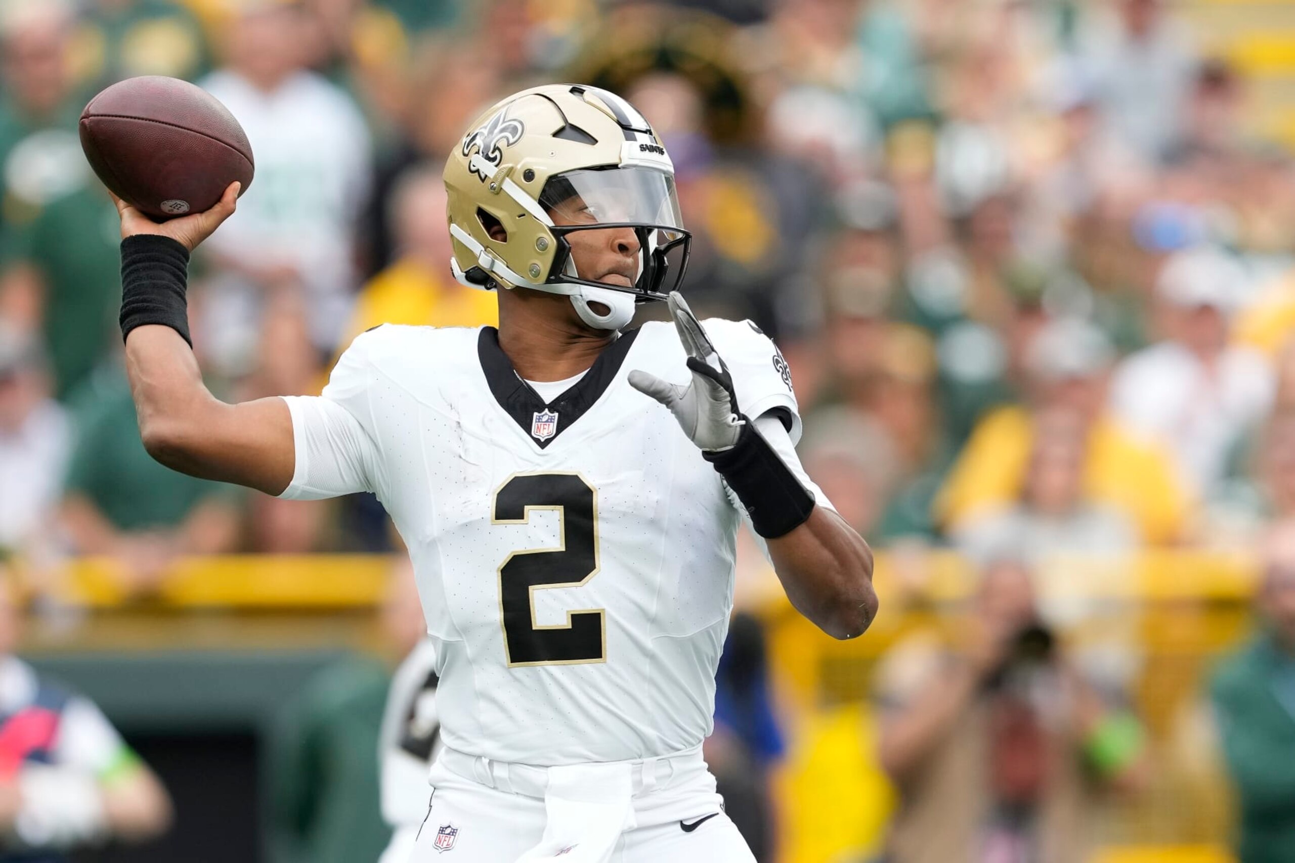 GREEN BAY, WISCONSIN - SEPTEMBER 24: Jameis Winston #2 of the New Orleans Saints looks to throw a pass in the second half against the Green Bay Packers at Lambeau Field on September 24, 2023 in Green Bay, Wisconsin. (Photo by Patrick McDermott/Getty Images)