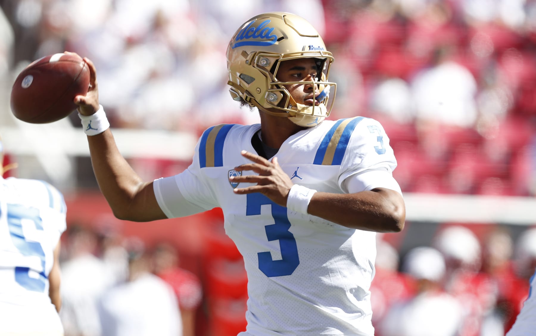 Dante Moore of the UCLA Bruins.