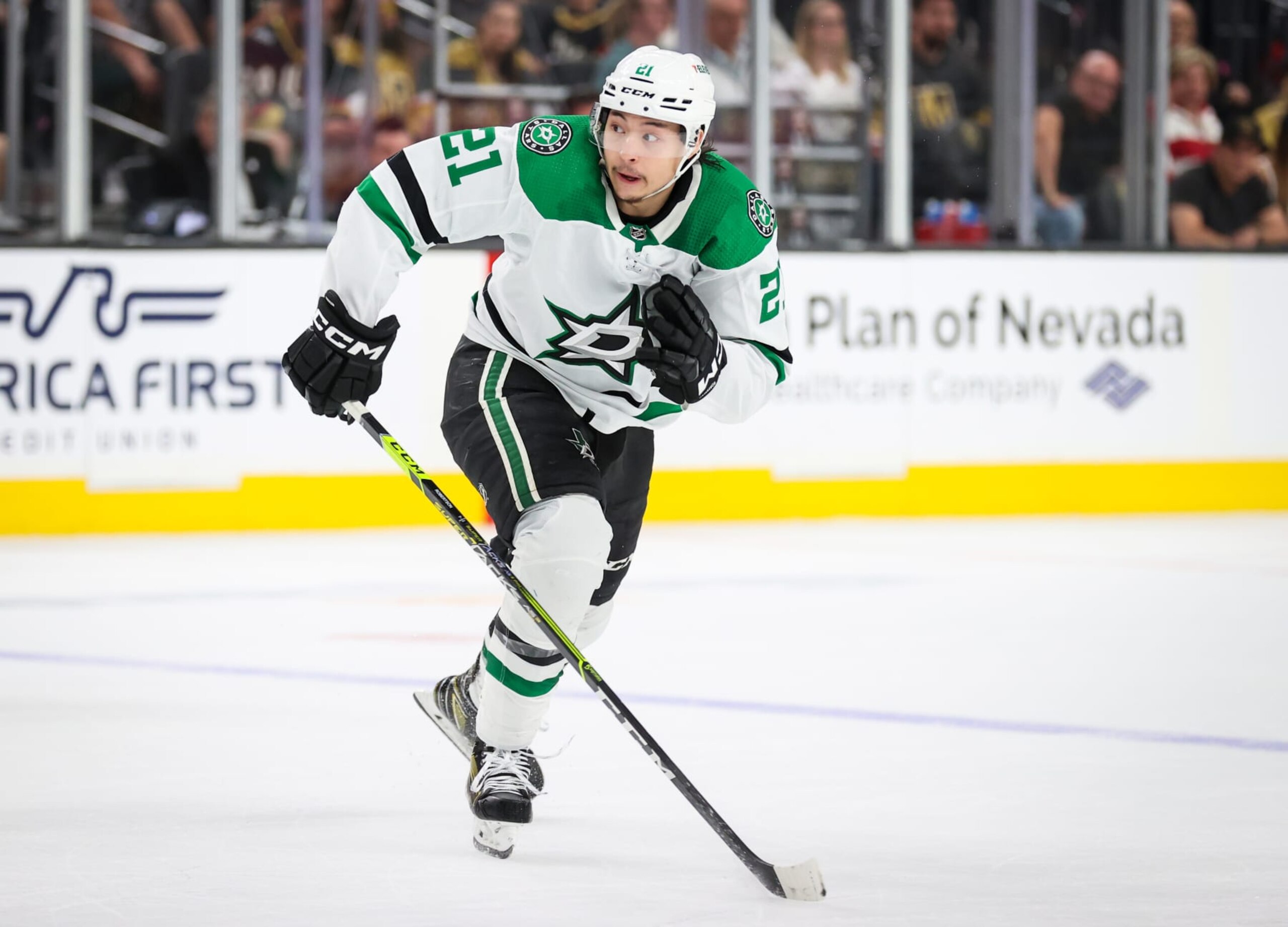 LAS VEGAS, NEVADA - MAY 27: Jason Robertson #21 of the Dallas Stars skates during the third period against the Vegas Golden Knights in Game Five of the Western Conference Final of the 2023 Stanley Cup Playoffs at T-Mobile Arena on May 27, 2023 in Las Vegas, Nevada. (Photo by Zak Krill/NHLI via Getty Images) LAS VEGAS, NEVADA - MAY 27: Jason Robertson #21 of the Dallas Stars skates during the third period against the Vegas Golden Knights in Game Five of the Western Conference Final of the 2023 Stanley Cup Playoffs at T-Mobile Arena on May 27, 2023 in Las Vegas, Nevada. (Photo by Zak Krill/NHLI via Getty Images)