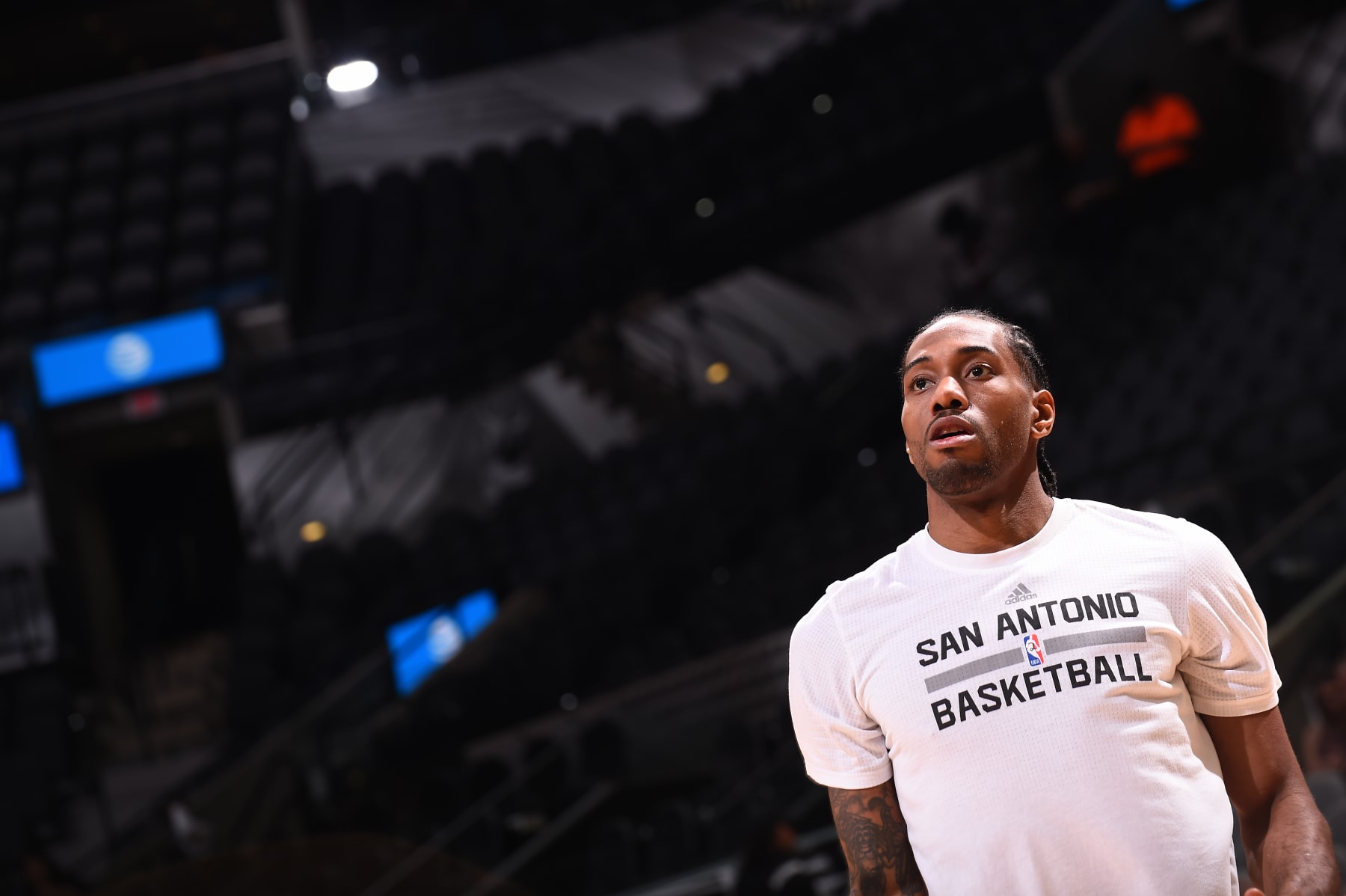 SAN ANTONIO, TX - MARCH 29: Kawhi Leonard #2 of the San Antonio Spurs is seen before the game against the Golden State Warriors on March 29, 2017 at AT&T Center in San Antonio, Texas. NOTE TO USER: User expressly acknowledges and agrees that, by downloading and or using this photograph, user is consenting to the terms and conditions of Getty Images License Agreement. Mandatory Copyright Notice: Copyright 2017 NBAE (Photo by Noah Graham/NBAE via Getty Images)