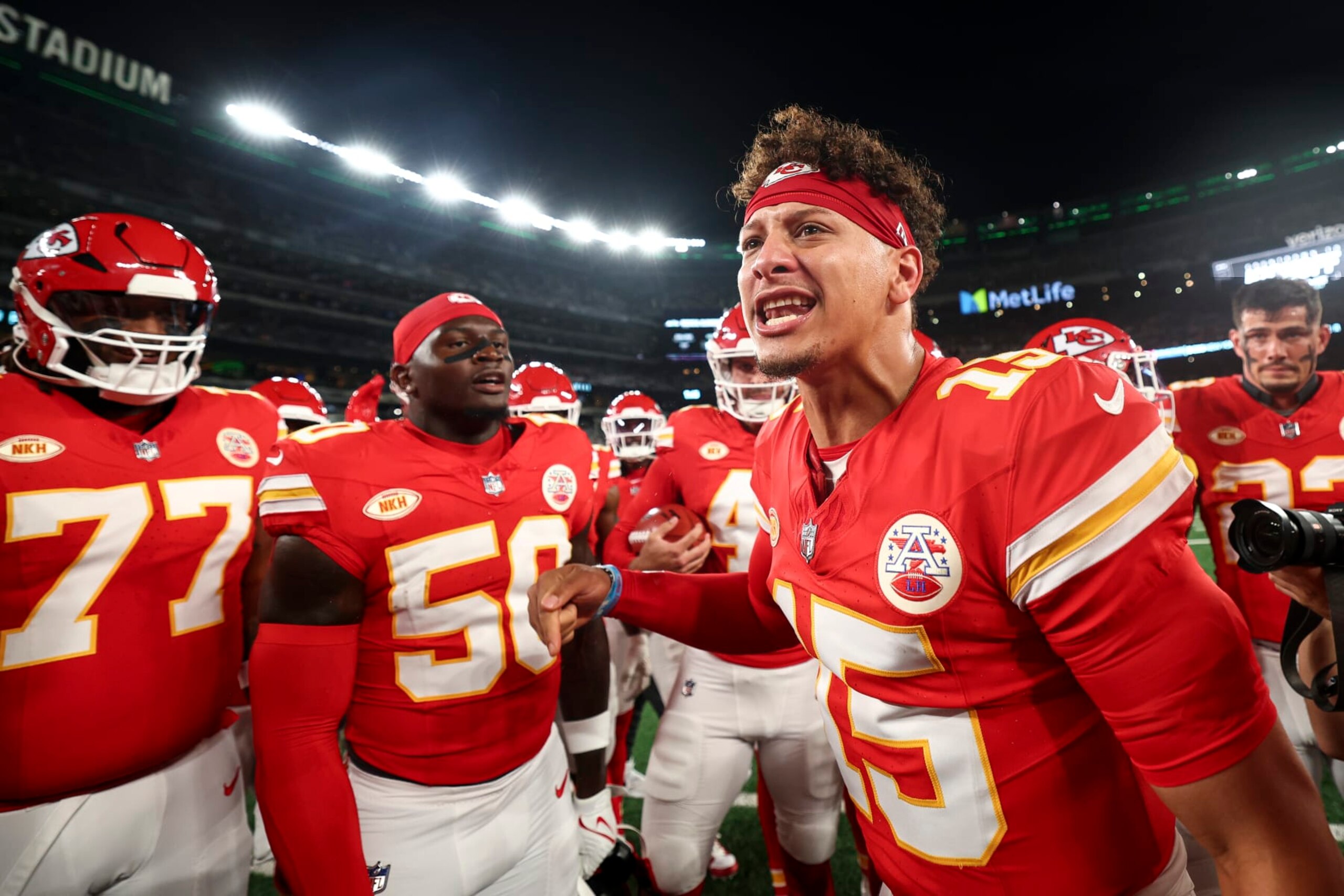 EAST RUTHERFORD, NJ - OCTOBER 01: Patrick Mahomes #15 of the Kansas City Chiefs gives a speech in the team huddle prior to an NFL football game against the New York Jets at MetLife Stadium on October 1, 2023 in East Rutherford, New Jersey. (Photo by Kevin Sabitus/Getty Images)