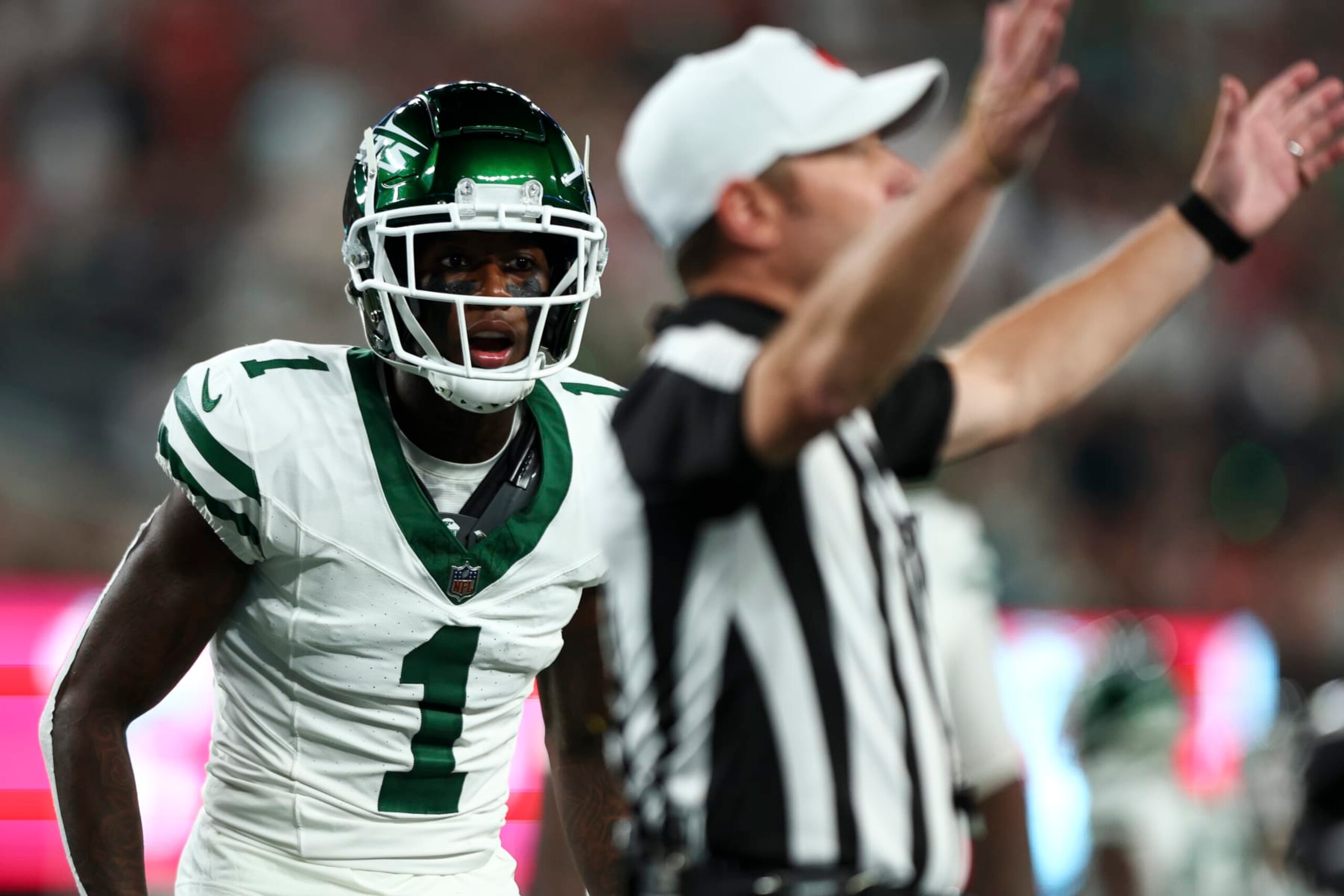 EAST RUTHERFORD, NJ - OCTOBER 1: Sauce Gardner #1 of the New York Jets celebrates after a safety during the second quarter of an NFL football game against the Kansas City Chiefs at MetLife Stadium on October 1, 2023 in East Rutherford, New Jersey. (Photo by Kevin Sabitus/Getty Images) EAST RUTHERFORD, NJ - OCTOBER 1: Sauce Gardner #1 of the New York Jets celebrates after a safety during the second quarter of an NFL football game against the Kansas City Chiefs at MetLife Stadium on October 1, 2023 in East Rutherford, New Jersey. (Photo by Kevin Sabitus/Getty Images)