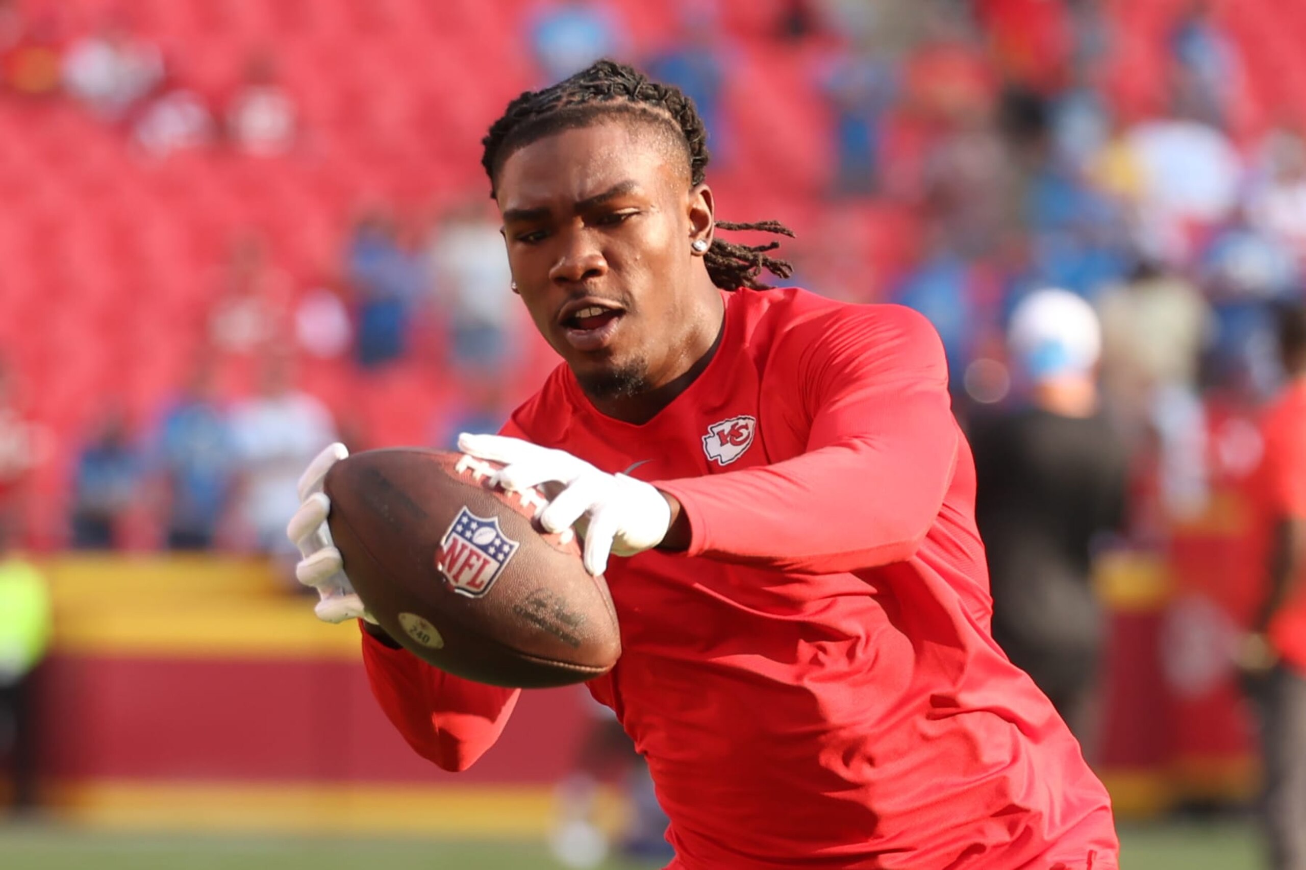 KANSAS CITY, MO - SEPTEMBER 07: Kansas City Chiefs wide receiver Rashee Rice (4) catches a pass before an NFL game between the Detroit Lions and Kansas City Chiefs on Sep 7, 2023 at GEHA Field at Arrowhead Stadium in Kansas City, MO. (Photo by Scott Winters/Icon Sportswire via Getty Images)