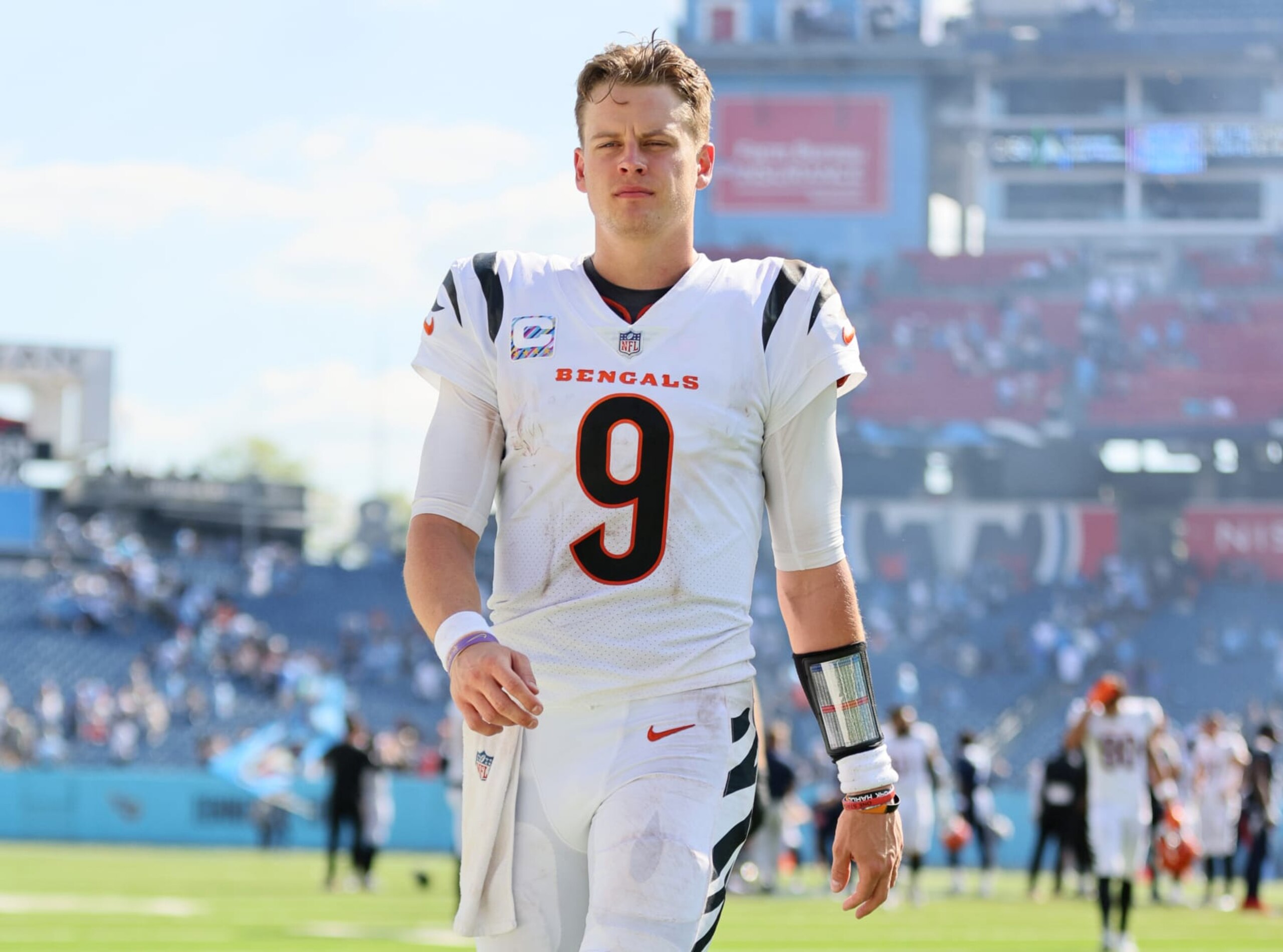 NASHVILLE, TENNESSEE - OCTOBER 01: Joe Burrow #9 of the Cincinnati Bengals reacts as he leaves the field following a loss against the Tennessee Titans at Nissan Stadium on October 01, 2023 in Nashville, Tennessee. (Photo by Andy Lyons/Getty Images)