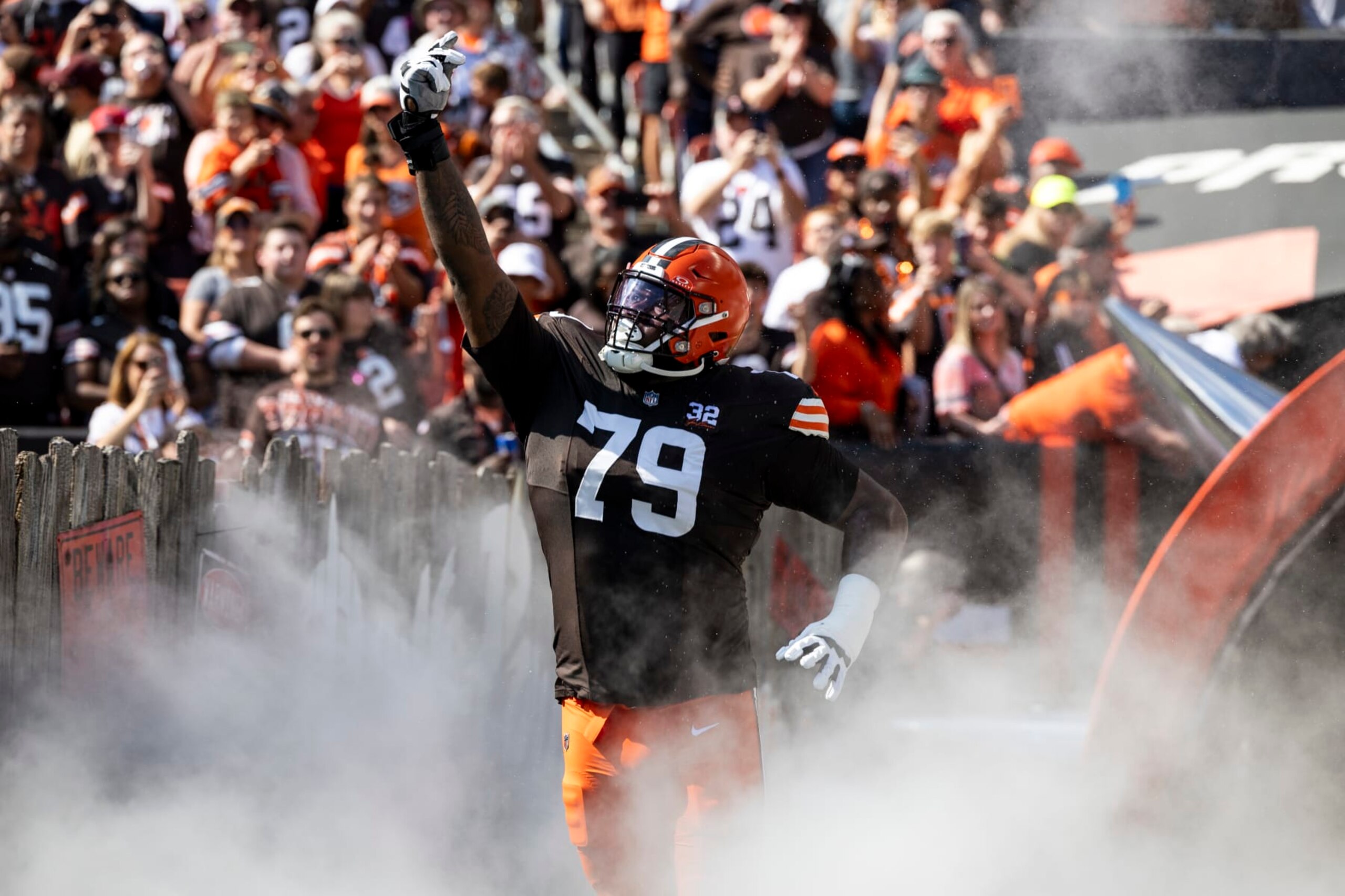 CLEVELAND, OHIO - OCTOBER 01: Dawand Jones #79 of the Cleveland Browns runs onto the field before the game against the Baltimore Ravens at Cleveland Browns Stadium on October 1, 2023 in Cleveland, Ohio. The Ravens beat the Browns 28-3. (Photo by Lauren Leigh Bacho/Getty Images)