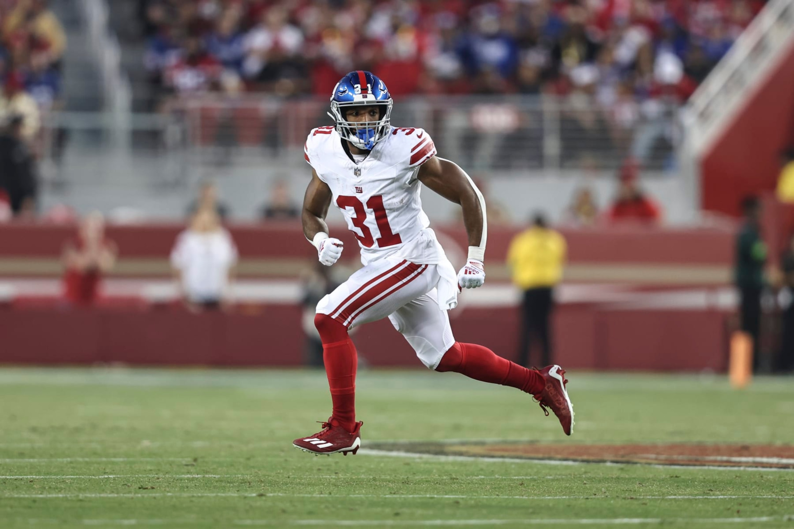 SANTA CLARA, CALIFORNIA - SEPTEMBER 21: Matt Breida #31 of the New York Giants runs during an NFL football game between the San Francisco 49ers and the New York Giants at Levi's Stadium on September 21, 2023 in Santa Clara, California. (Photo by Michael Owens/Getty Images)