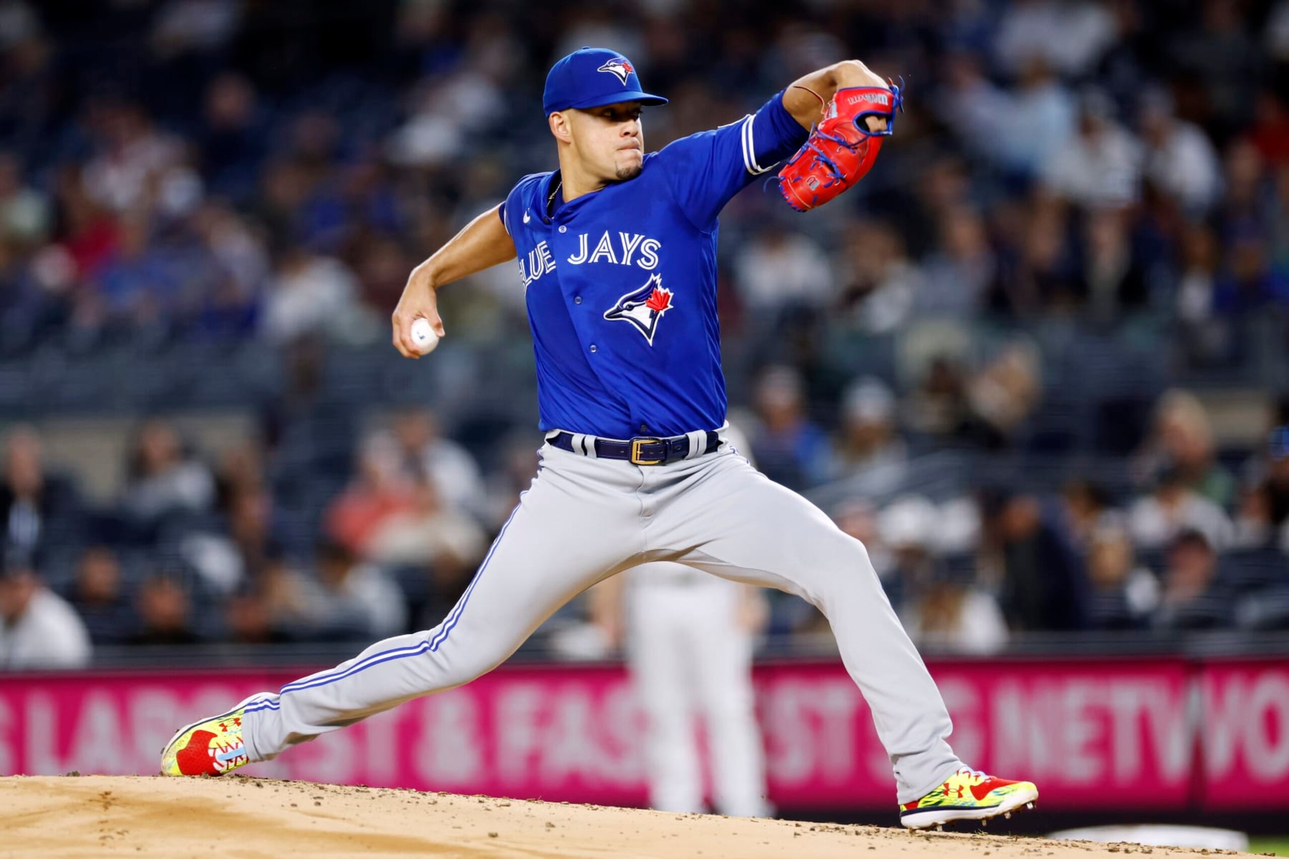 NEW YORK, NEW YORK - SEPTEMBER 21: Jose Berrios #17 of the Toronto Blue Jays pitches during the first inning of the game against the New York Yankees at Yankee Stadium on September 21, 2023 in the Bronx borough of New York City. (Photo by Sarah Stier/Getty Images)