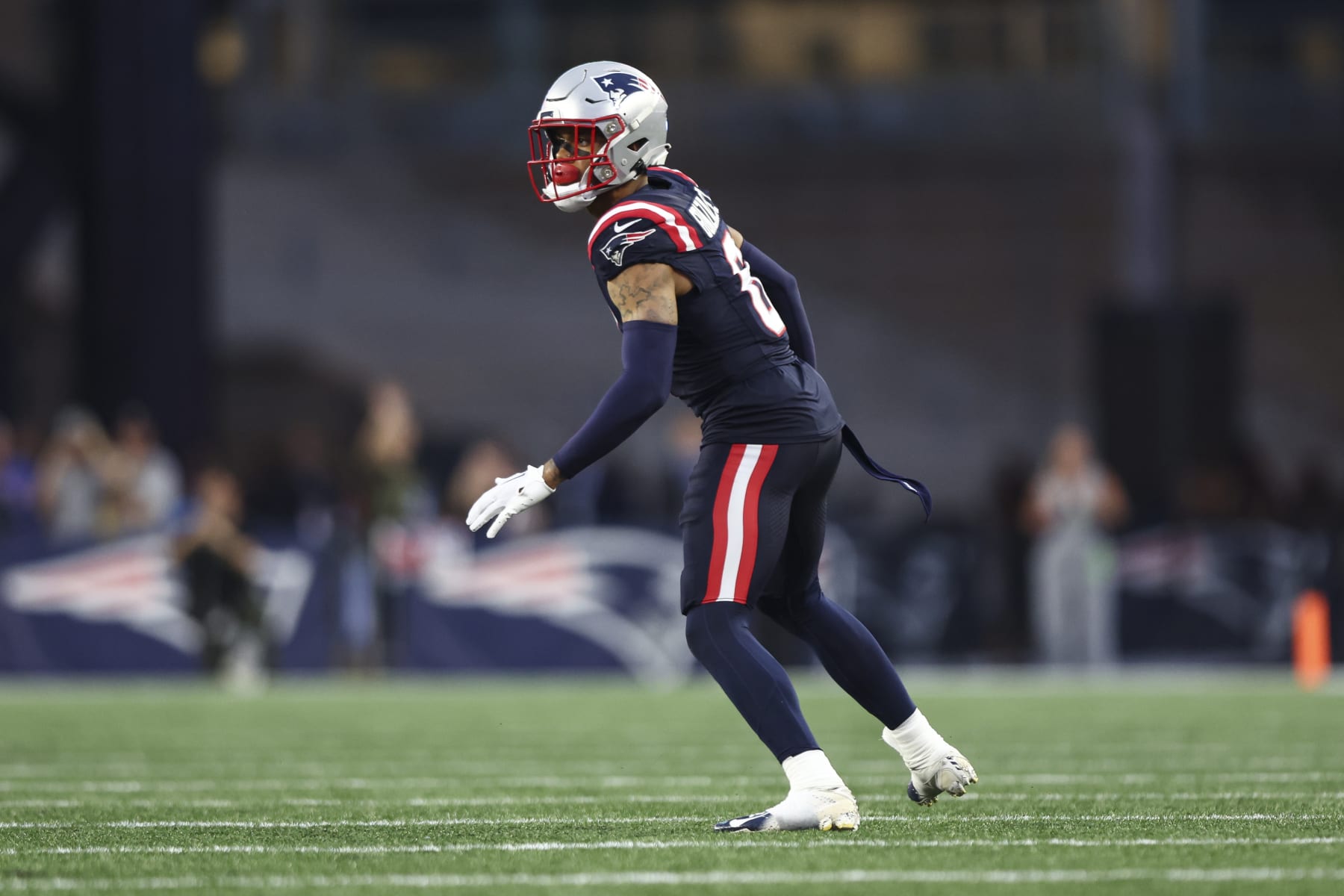 FOXBOROUGH, MA - SEPTEMBER 10: Christian Gonzalez #6 of the New England Patriots defends in pass coverage during an NFL football game against the Philadelphia Eagles at Gillette Stadium on September 10, 2023 in Foxborough, Massachusetts. (Photo by Kevin Sabitus/Getty Images)