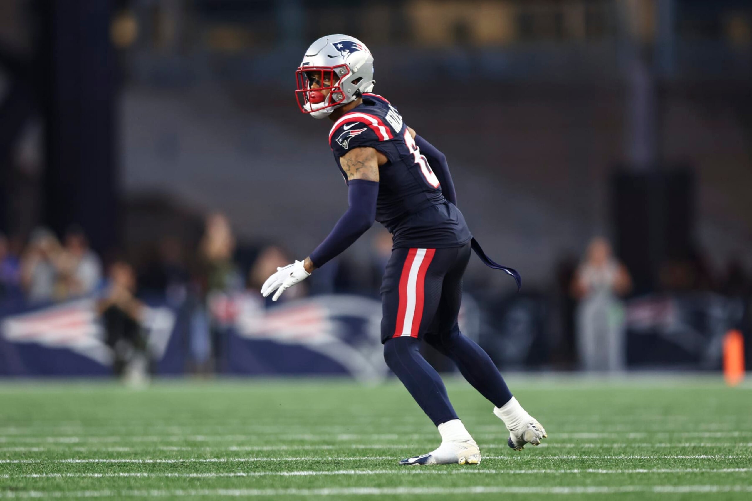 FOXBOROUGH, MA - SEPTEMBER 10: Christian Gonzalez #6 of the New England Patriots defends in pass coverage during an NFL football game against the Philadelphia Eagles at Gillette Stadium on September 10, 2023 in Foxborough, Massachusetts. (Photo by Kevin Sabitus/Getty Images)