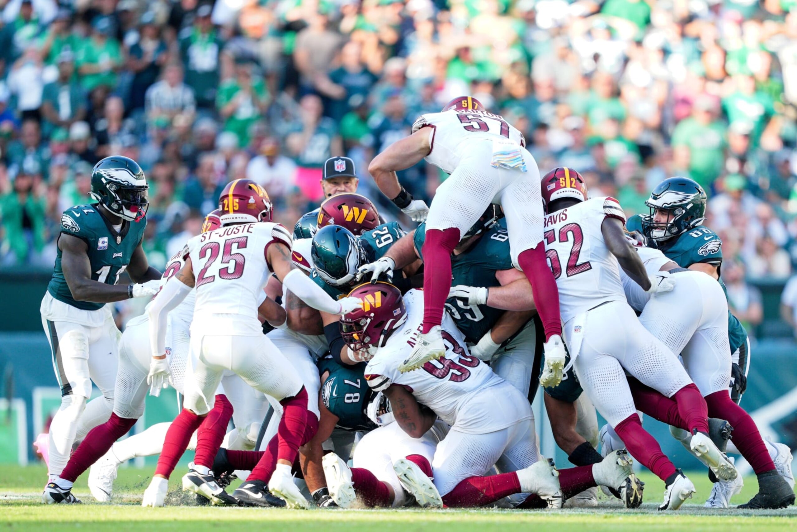 PHILADELPHIA, PA - OCTOBER 01: Philadelphia Eagles run the tush push for a first down during the game between the Philadelphia Eagles and the Washington Commanders on October 1, 2023, at Lincoln Financial Field. (Photo by Andy Lewis/Icon Sportswire via Getty Images)