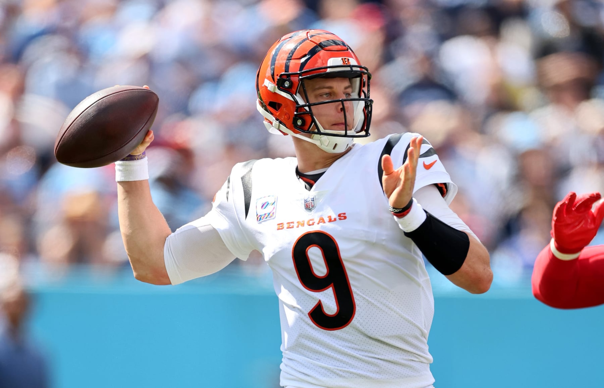 NASHVILLE, TENNESSEE - OCTOBER 01: Joe Burrow #9 of the Cincinnati Bengals against the Tennessee Titans at Nissan Stadium on October 01, 2023 in Nashville, Tennessee. (Photo by Andy Lyons/Getty Images)